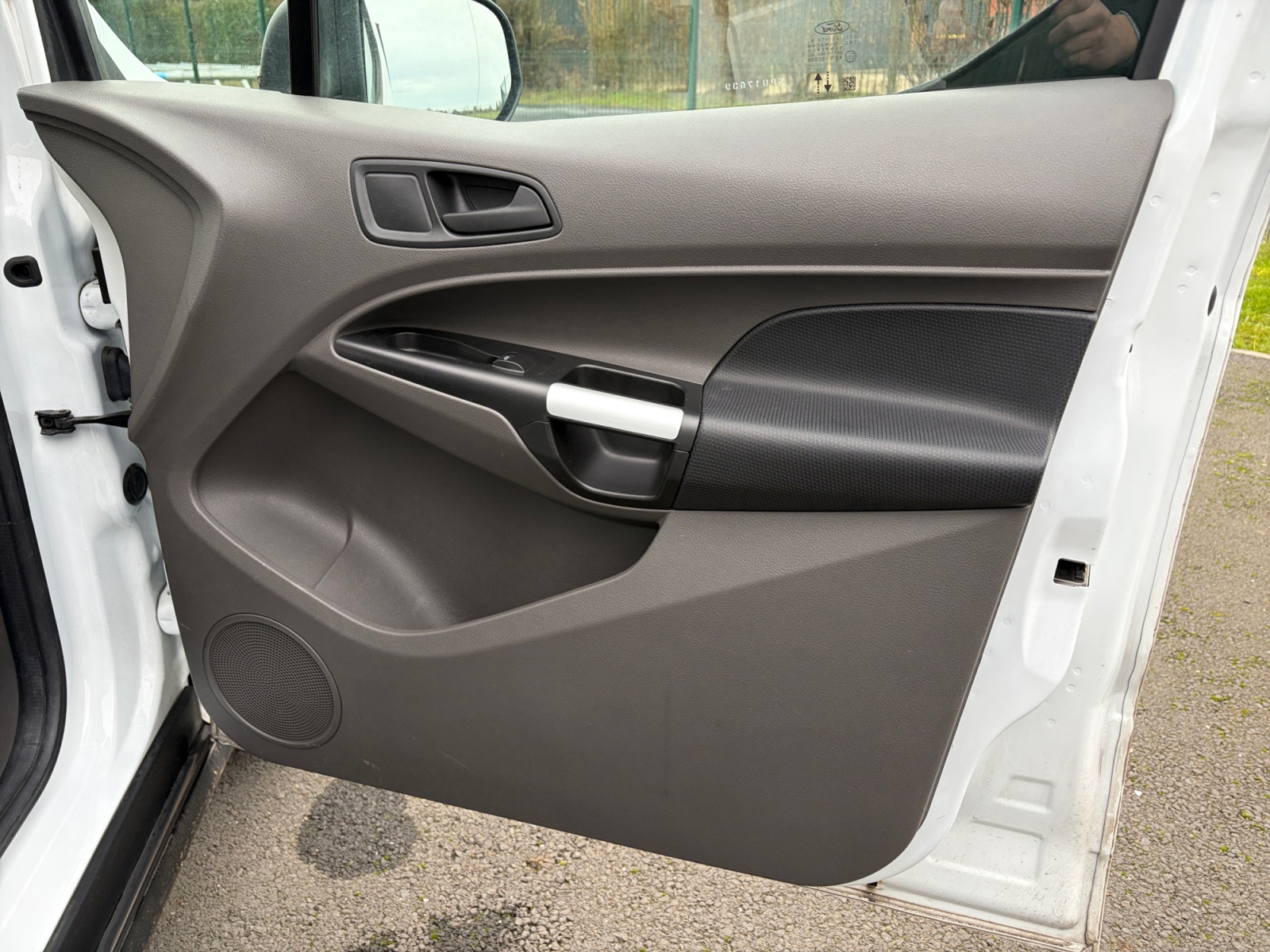 Ford Transit Connect 18