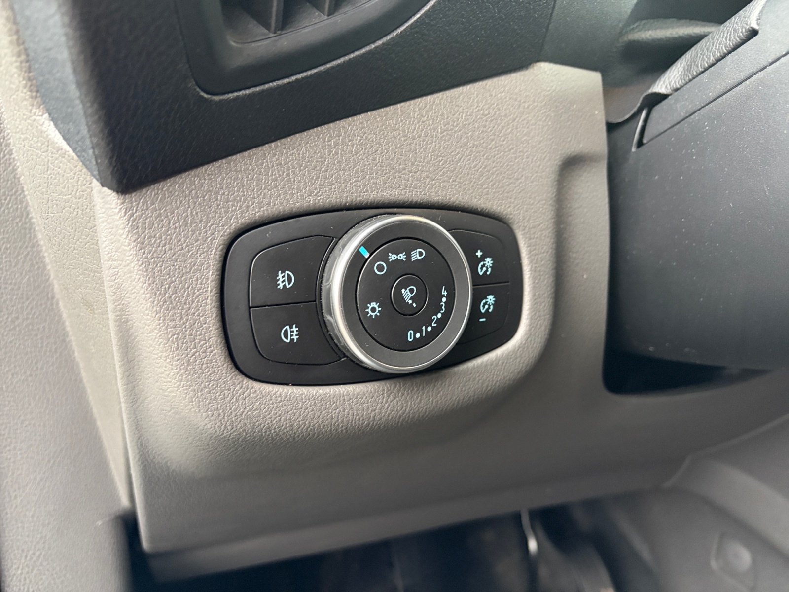 Ford Transit Connect 23