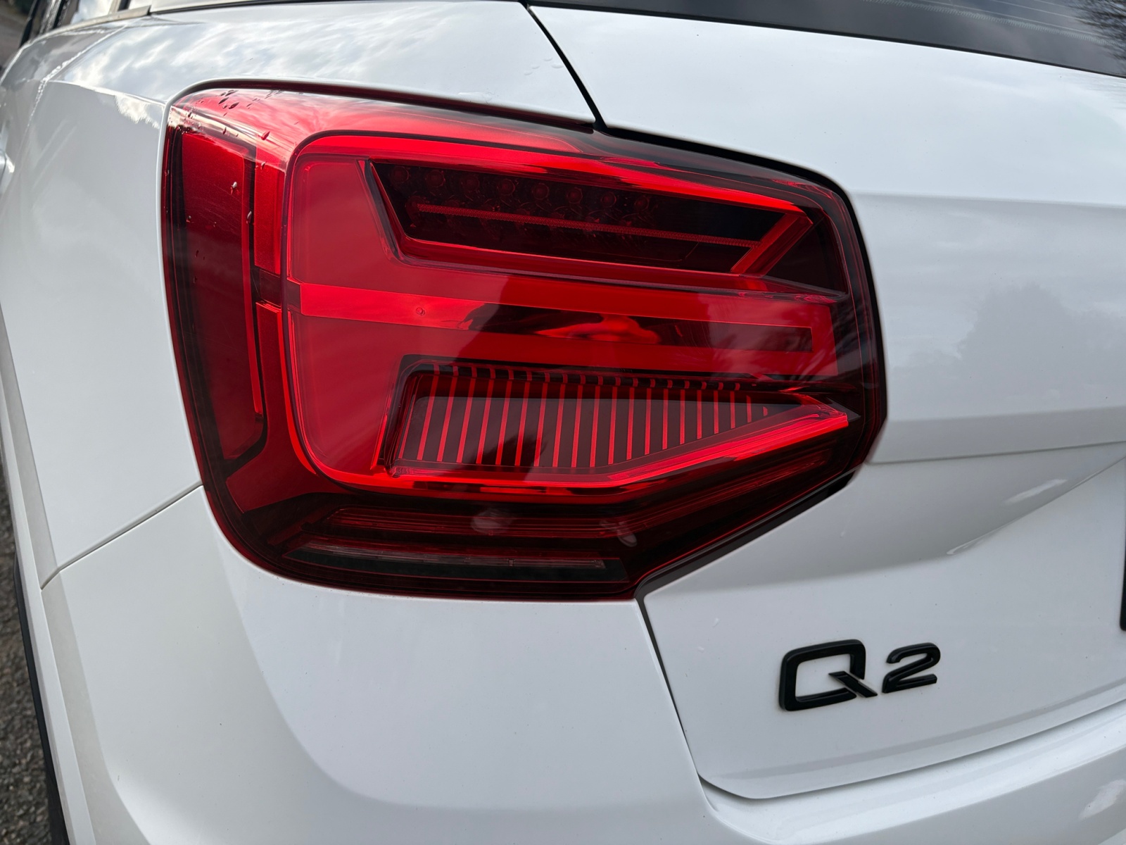 Audi Q2 24
