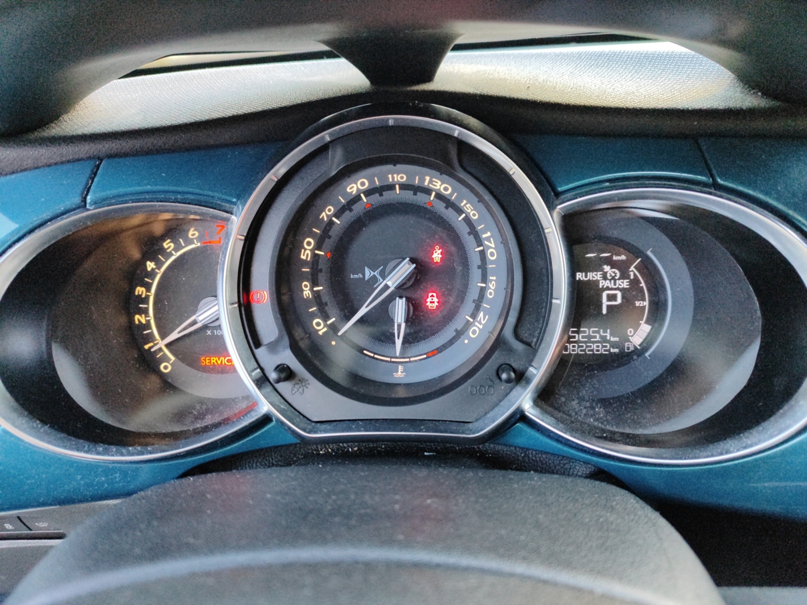 Ds Automobiles Ds3 16