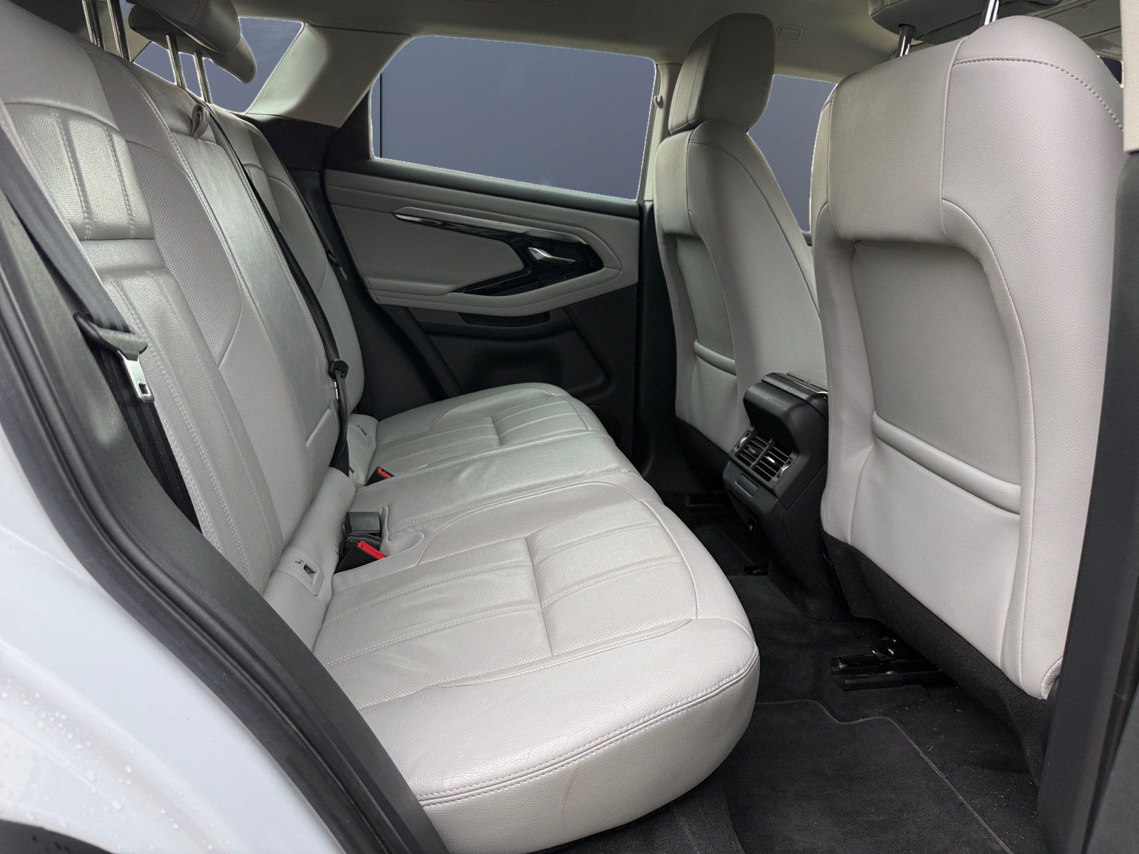 Land Rover Range Rover Evoque 11