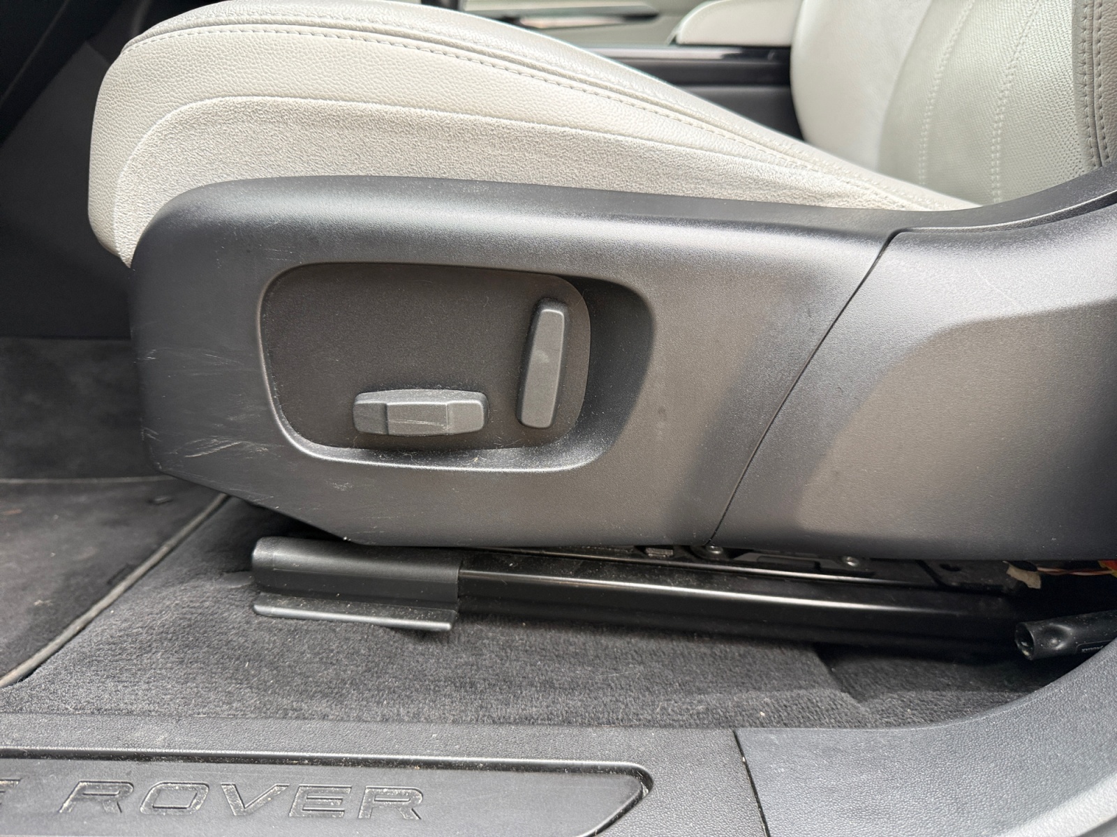 Land Rover Range Rover Evoque 18