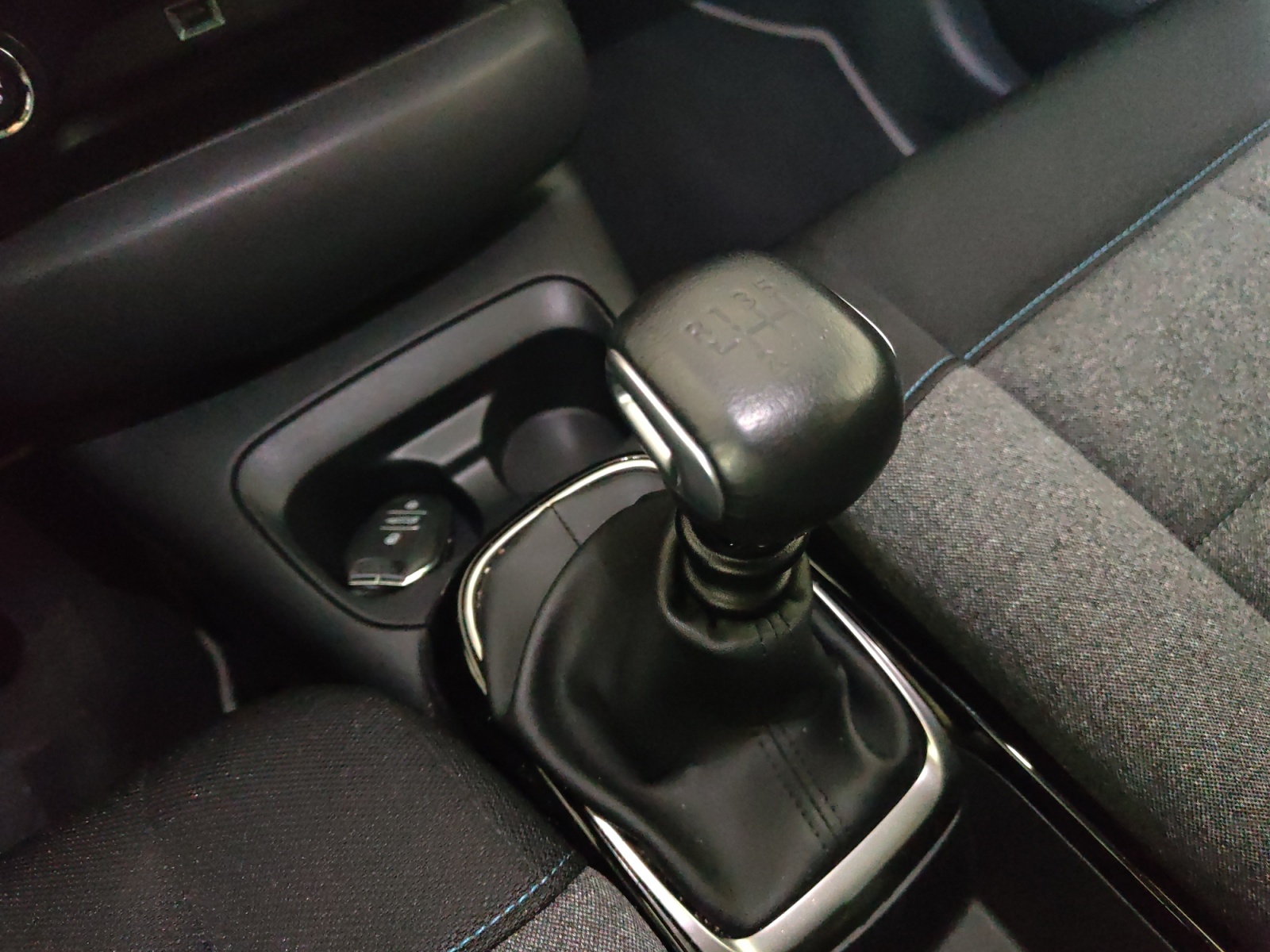 Citroen C4 Cactus 21