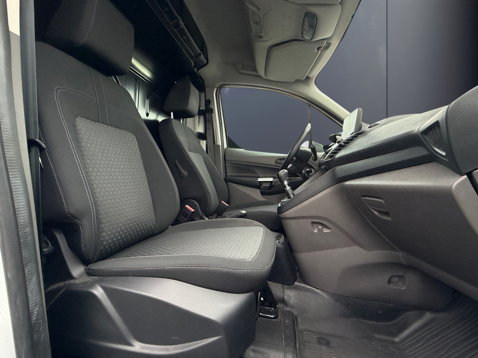 Ford Transit Connect 13