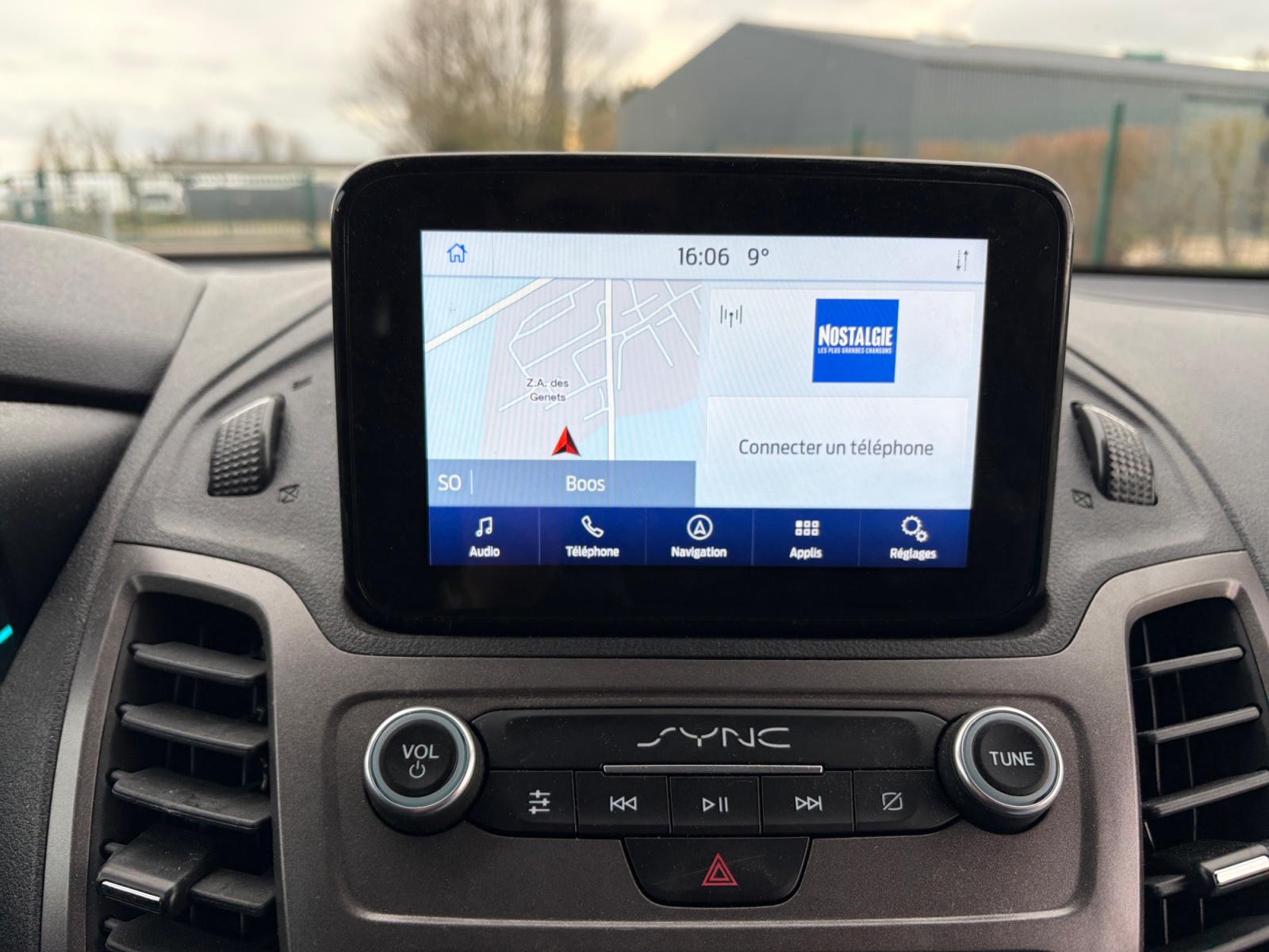 Ford Transit Connect 19