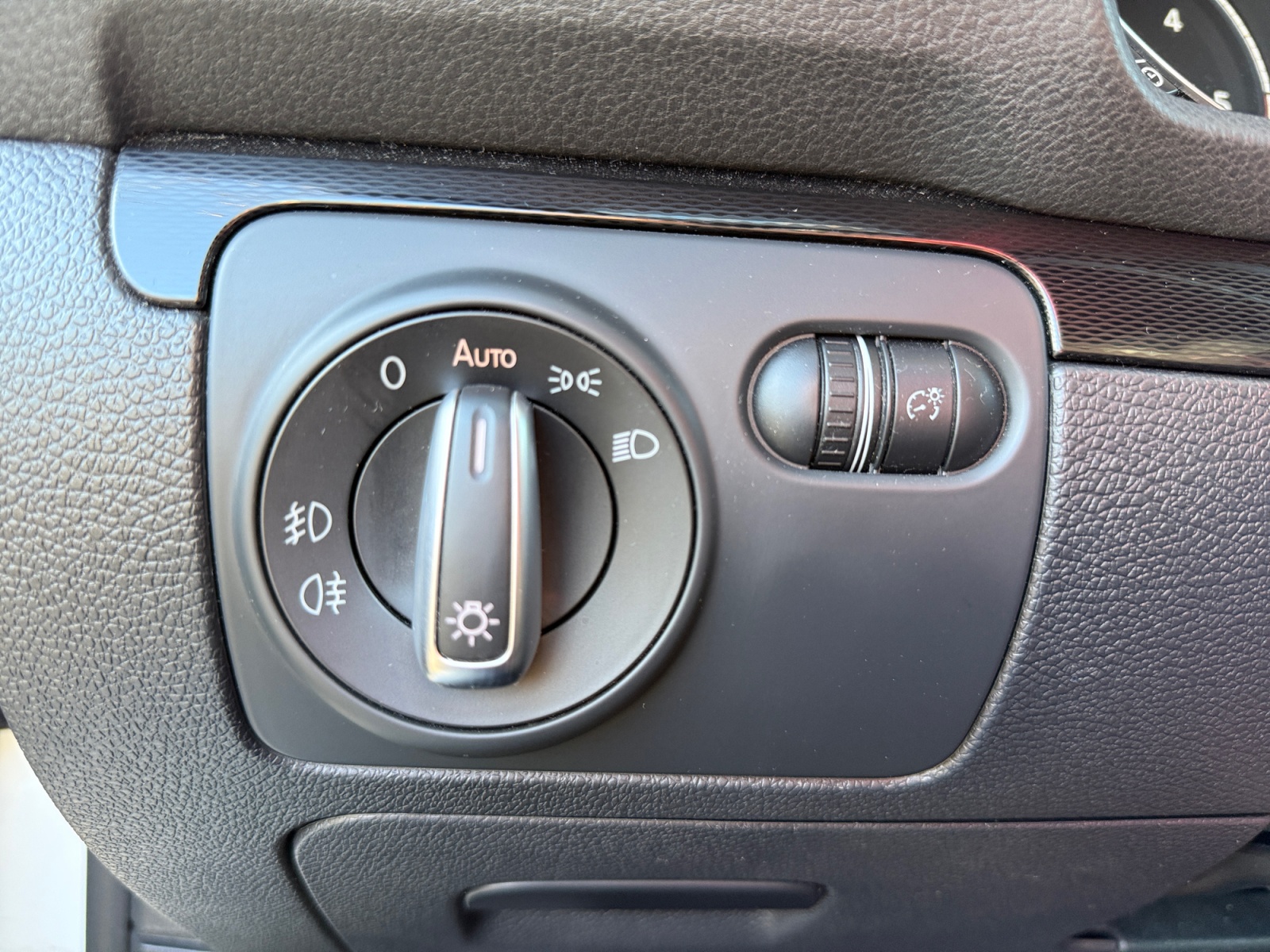 Volkswagen Scirocco 24