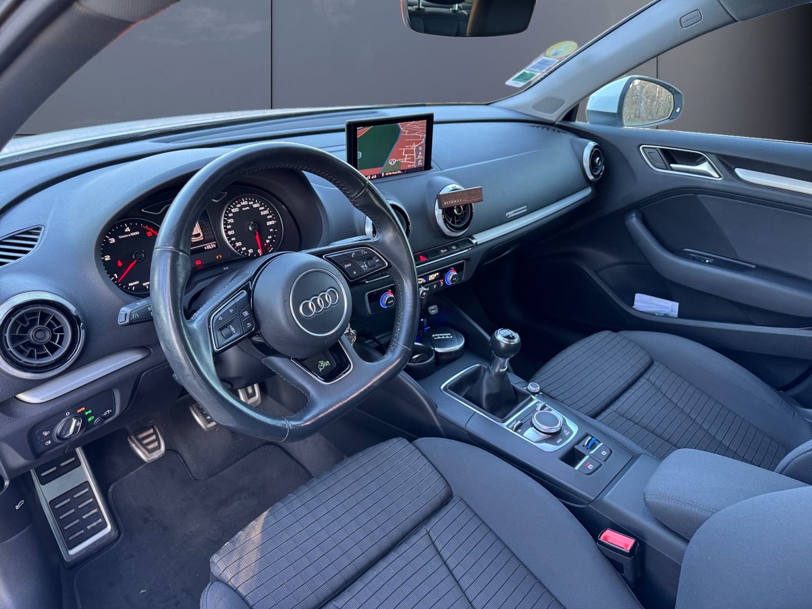 Audi A3 8