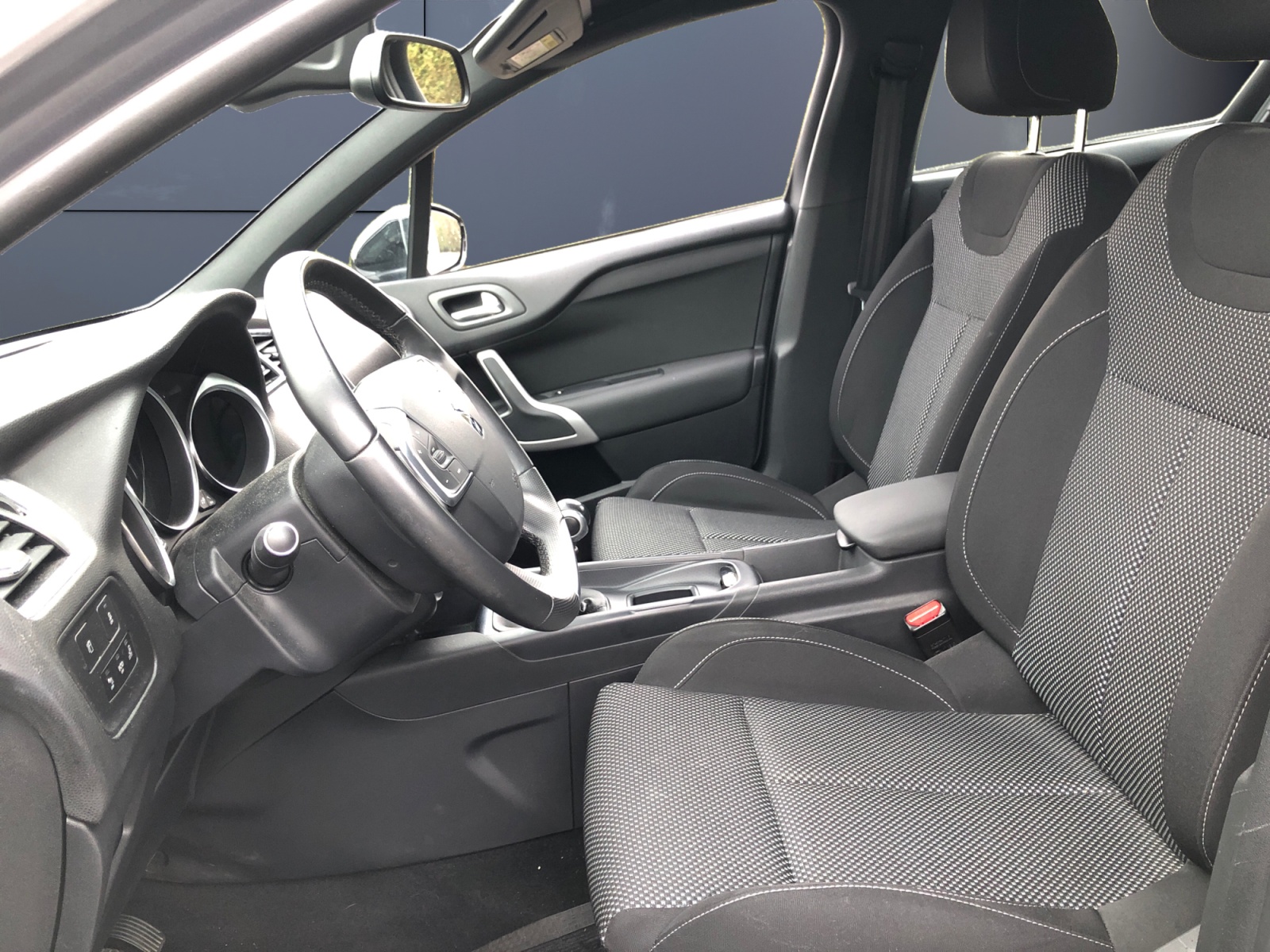 Ds Automobiles Ds 4 9