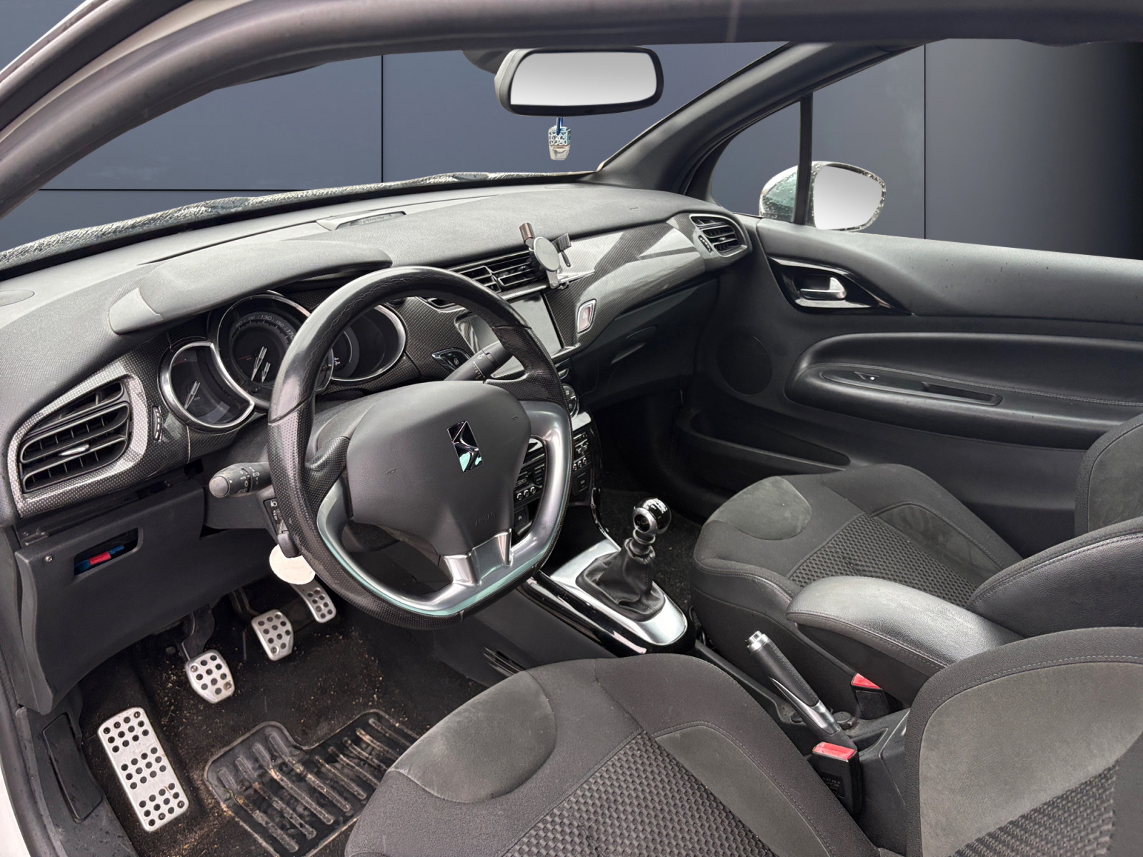 Ds Automobiles Ds 3 8