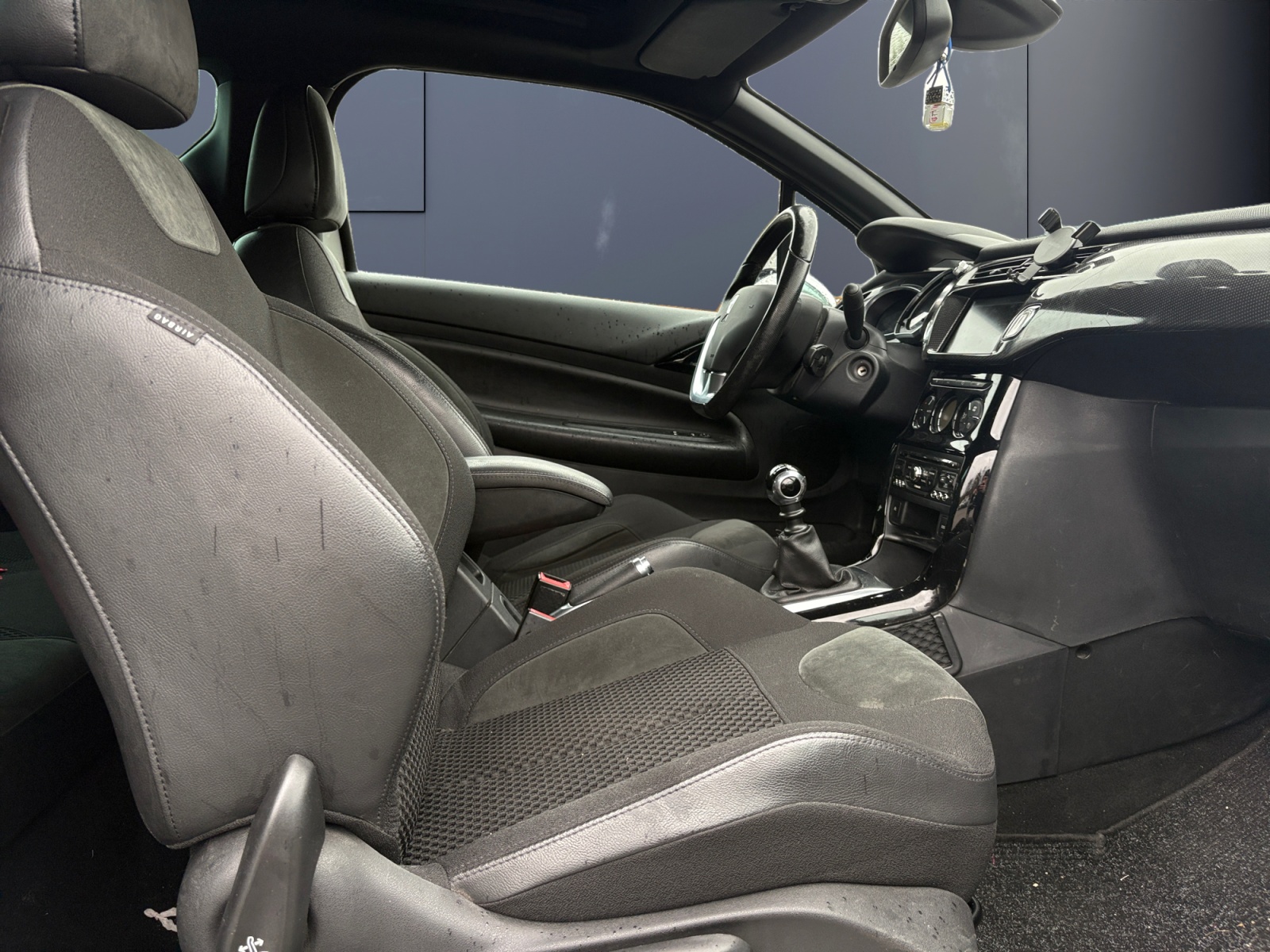 Ds Automobiles Ds 3 13