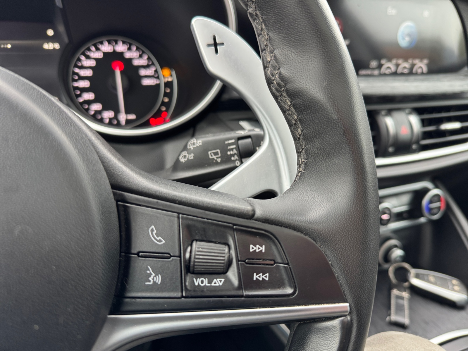 Alfa Romeo Stelvio 21