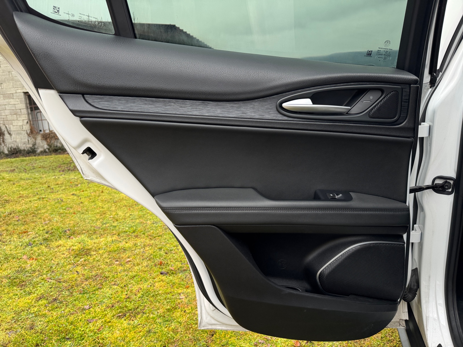 Alfa Romeo Stelvio 29