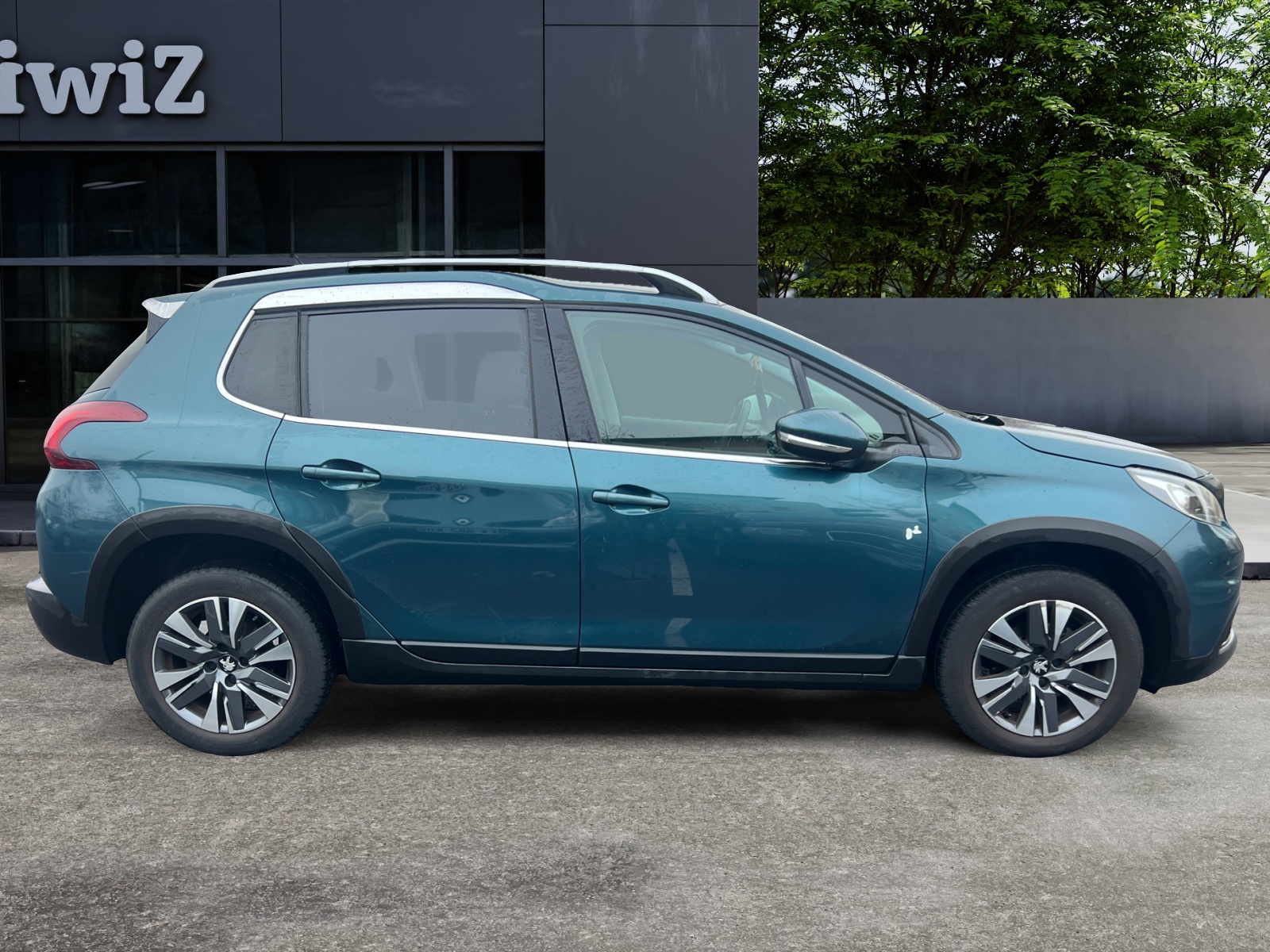 Peugeot 2008 5