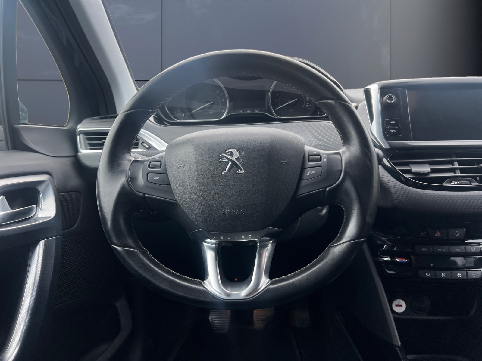 Peugeot 2008 15