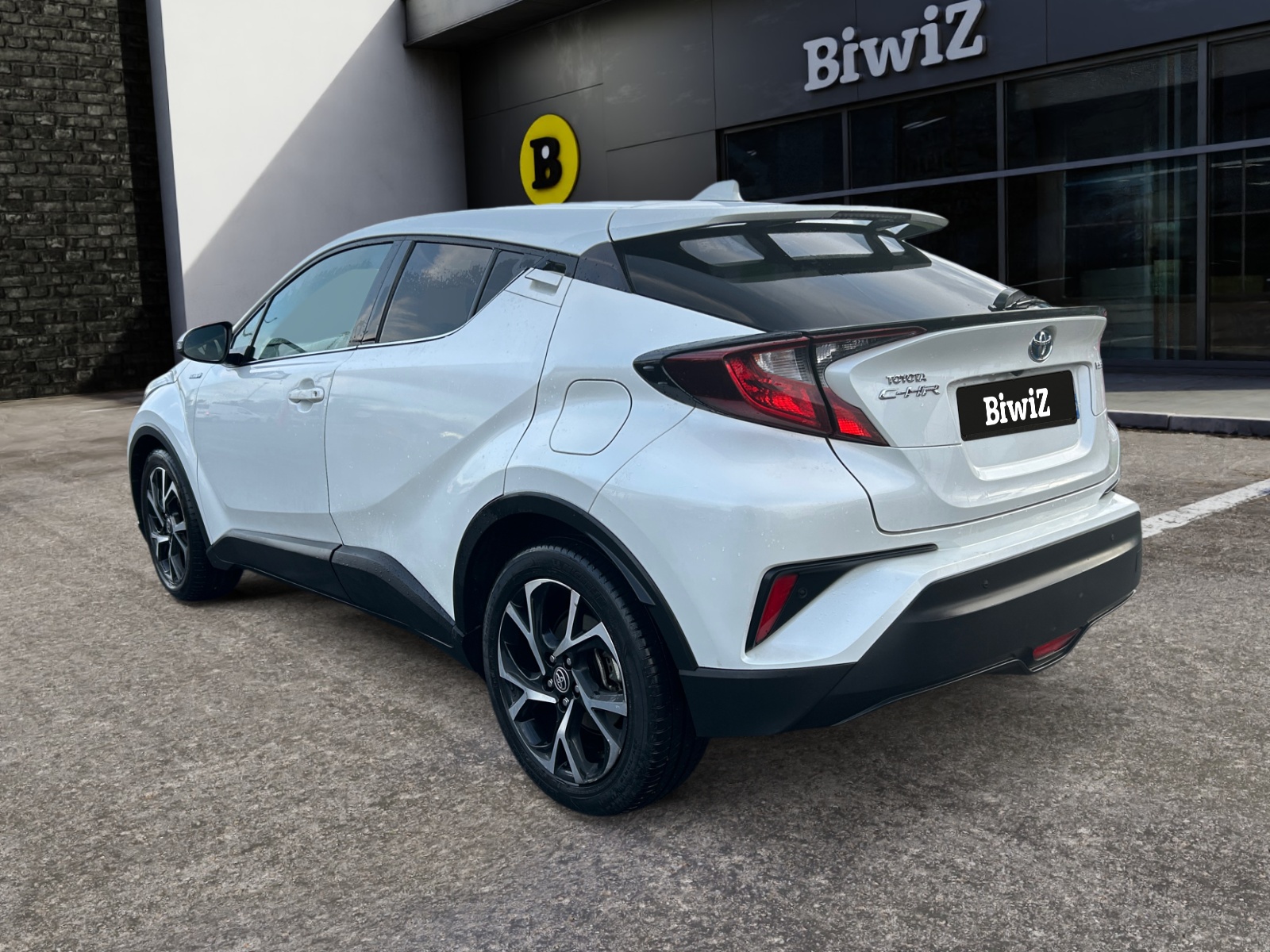 Toyota C-Hr 2