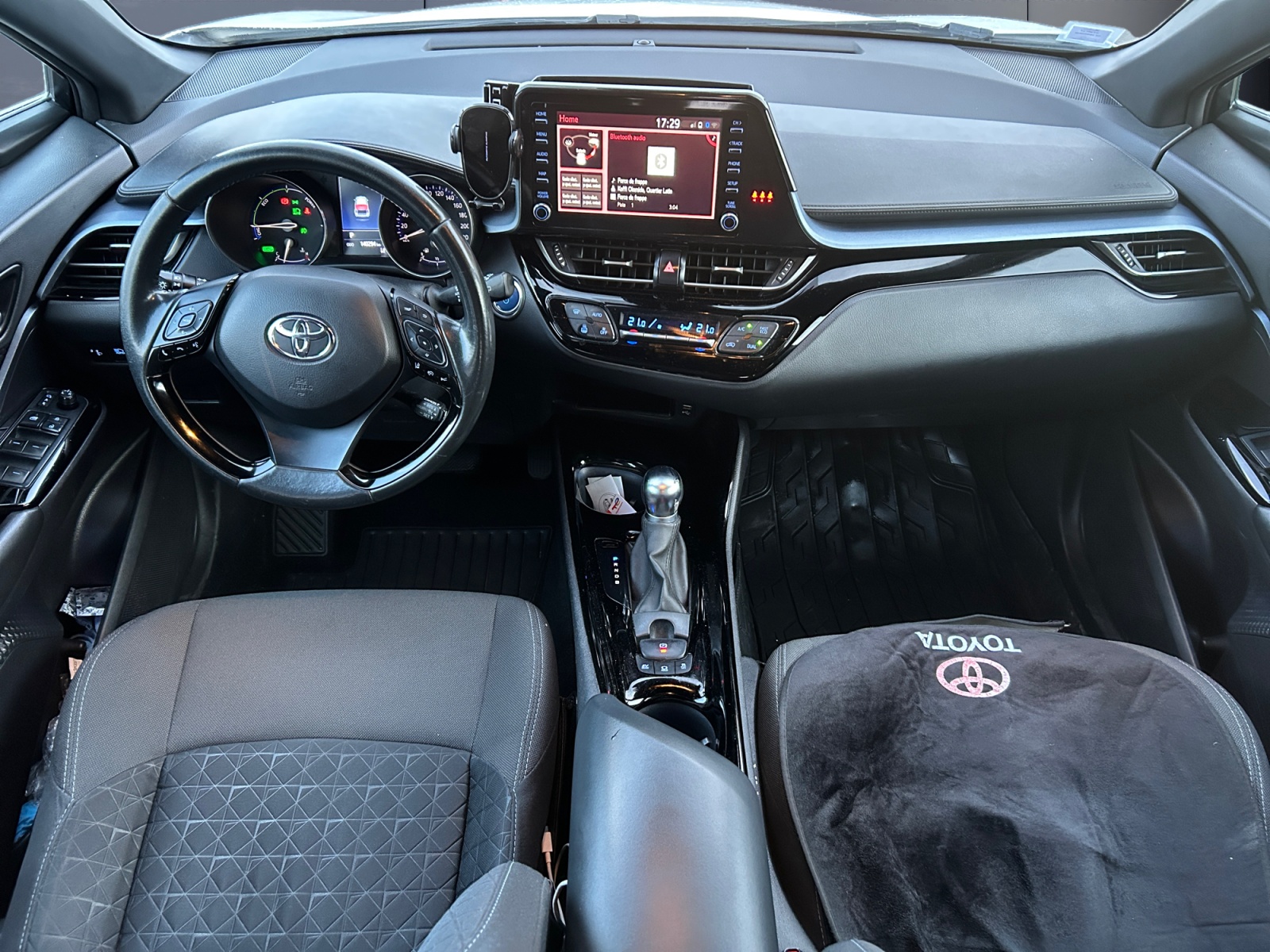 Toyota C-Hr 14
