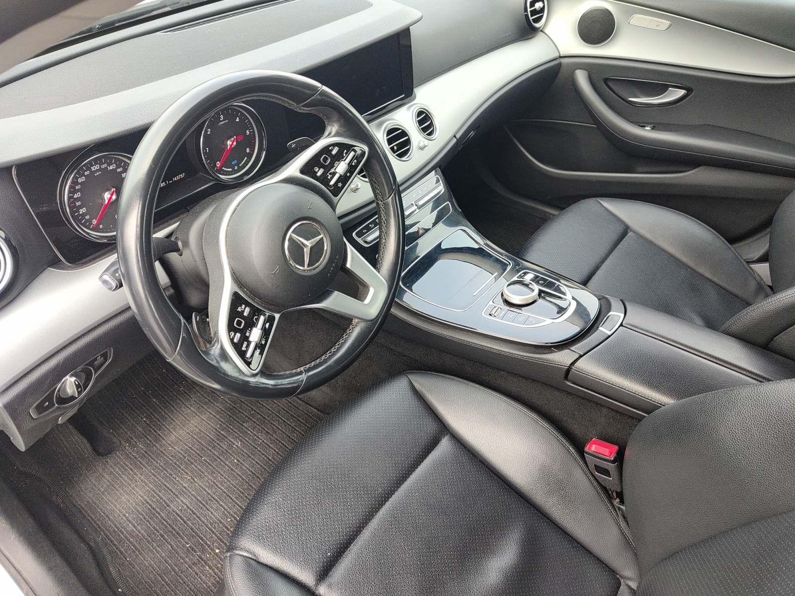 Mercedes-Benz Classe E 8