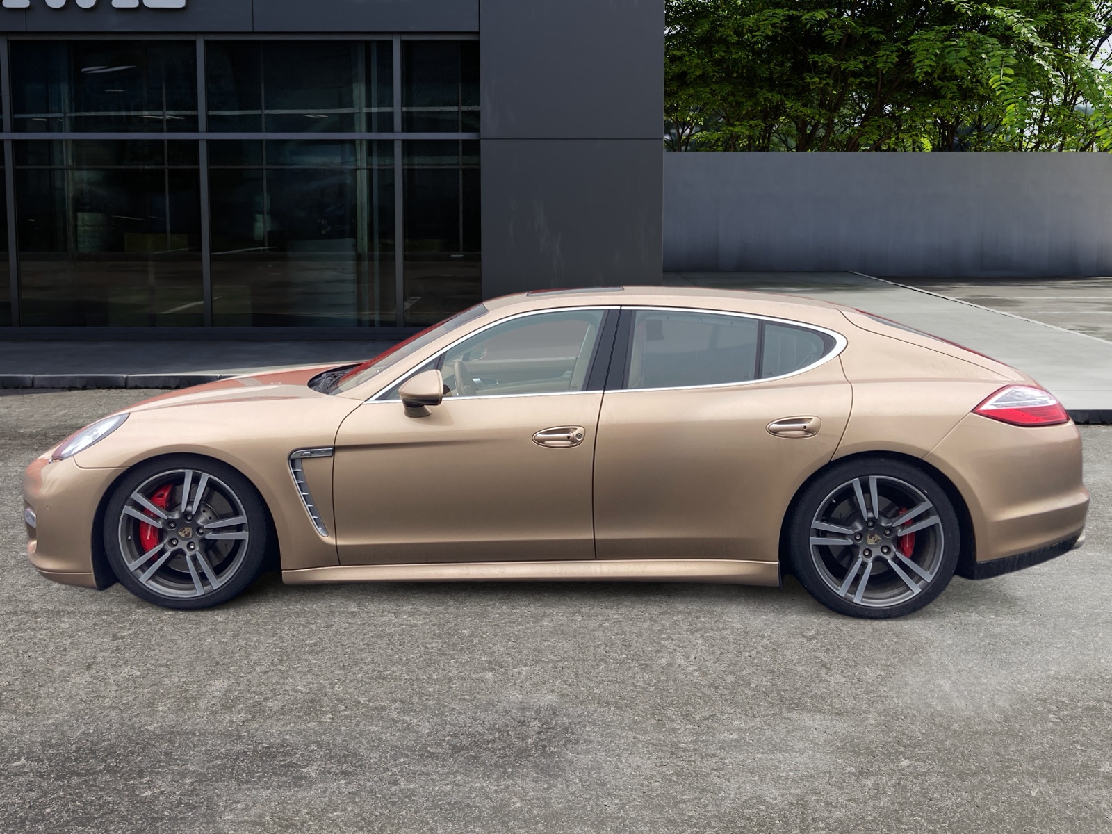 Porsche Panamera 1