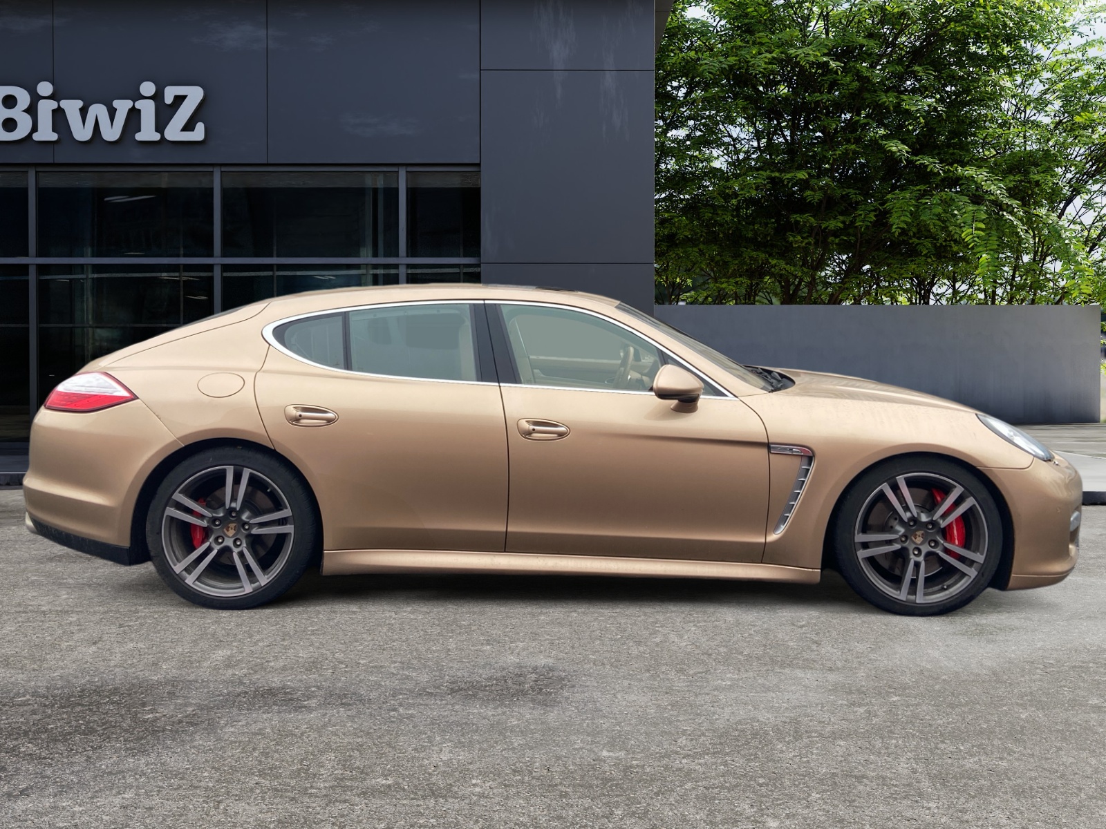 Porsche Panamera 5