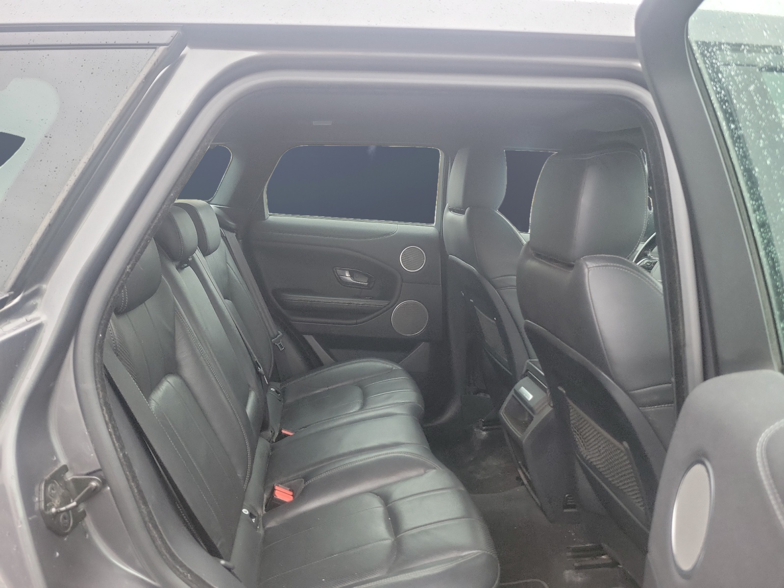 Land Rover Range Rover Evoque 11