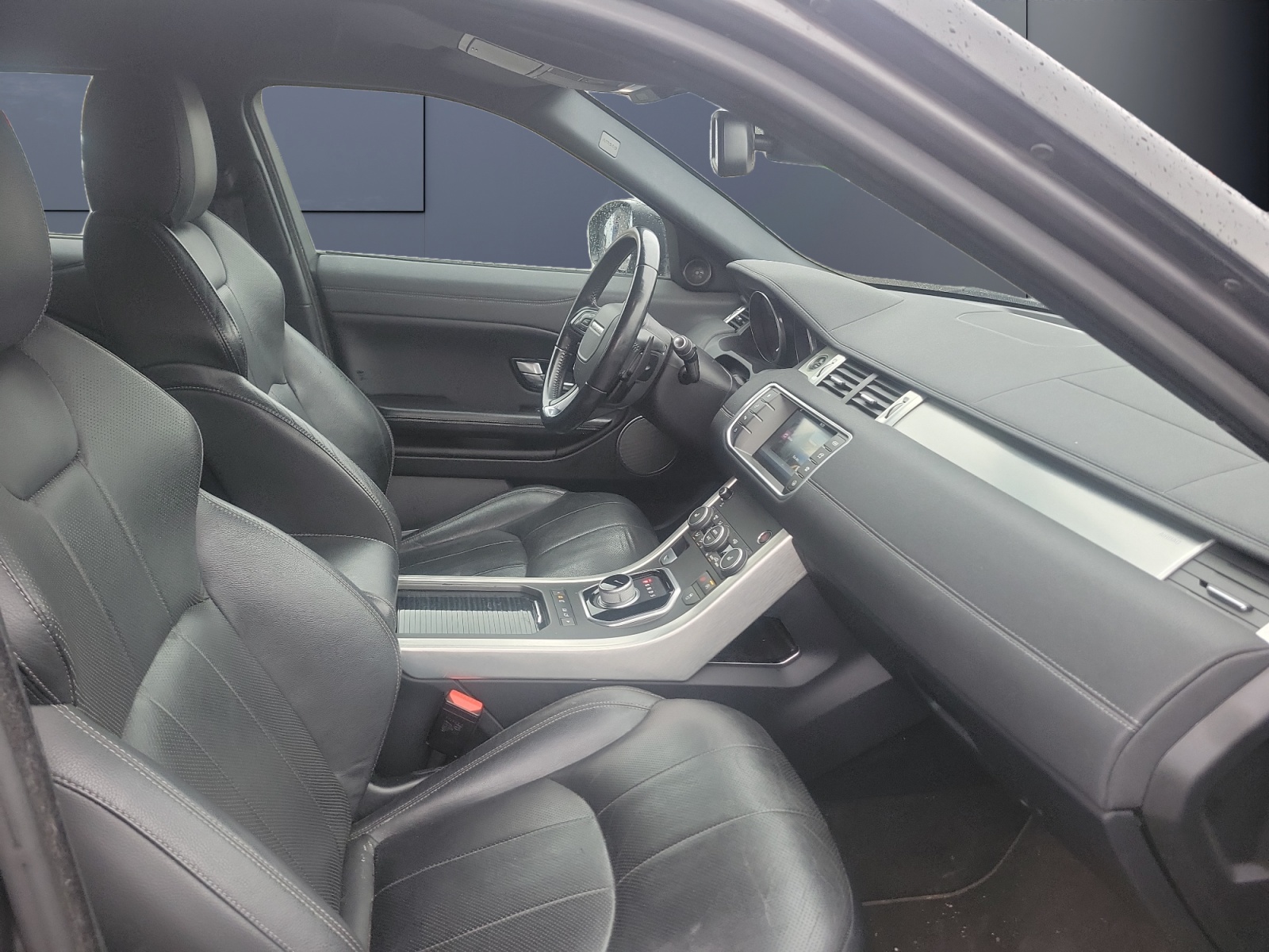 Land Rover Range Rover Evoque 12