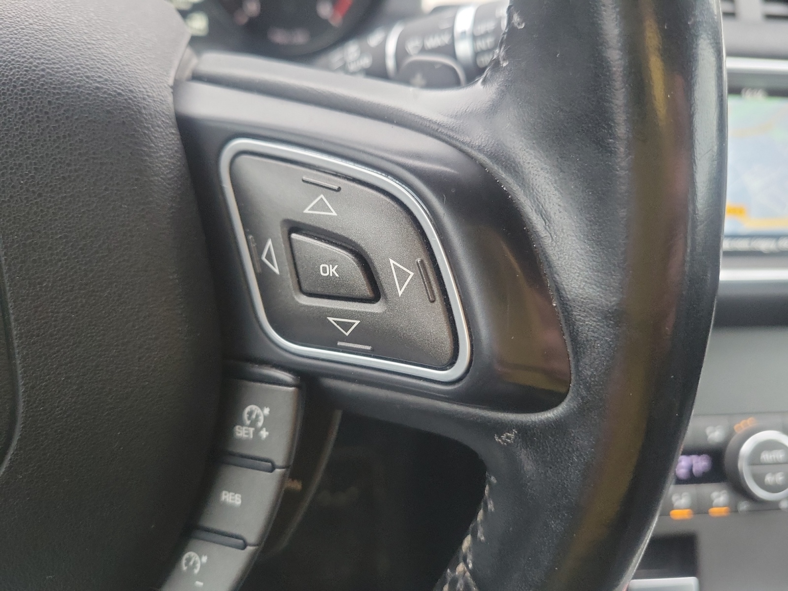 Land Rover Range Rover Evoque 21