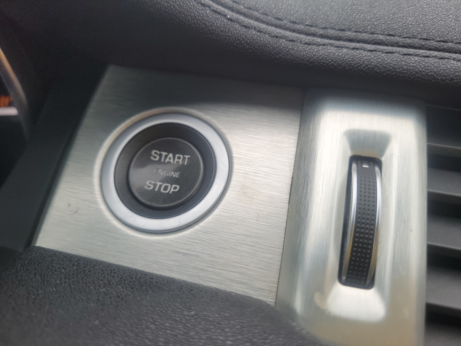 Land Rover Range Rover Evoque 23