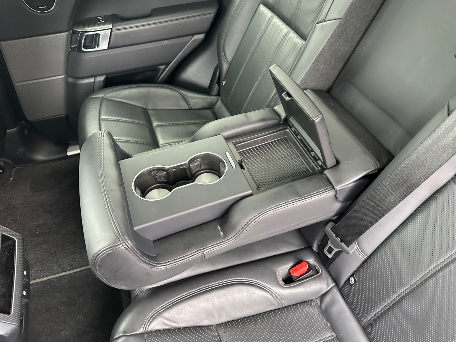 Land Rover Range Rover Sport 30