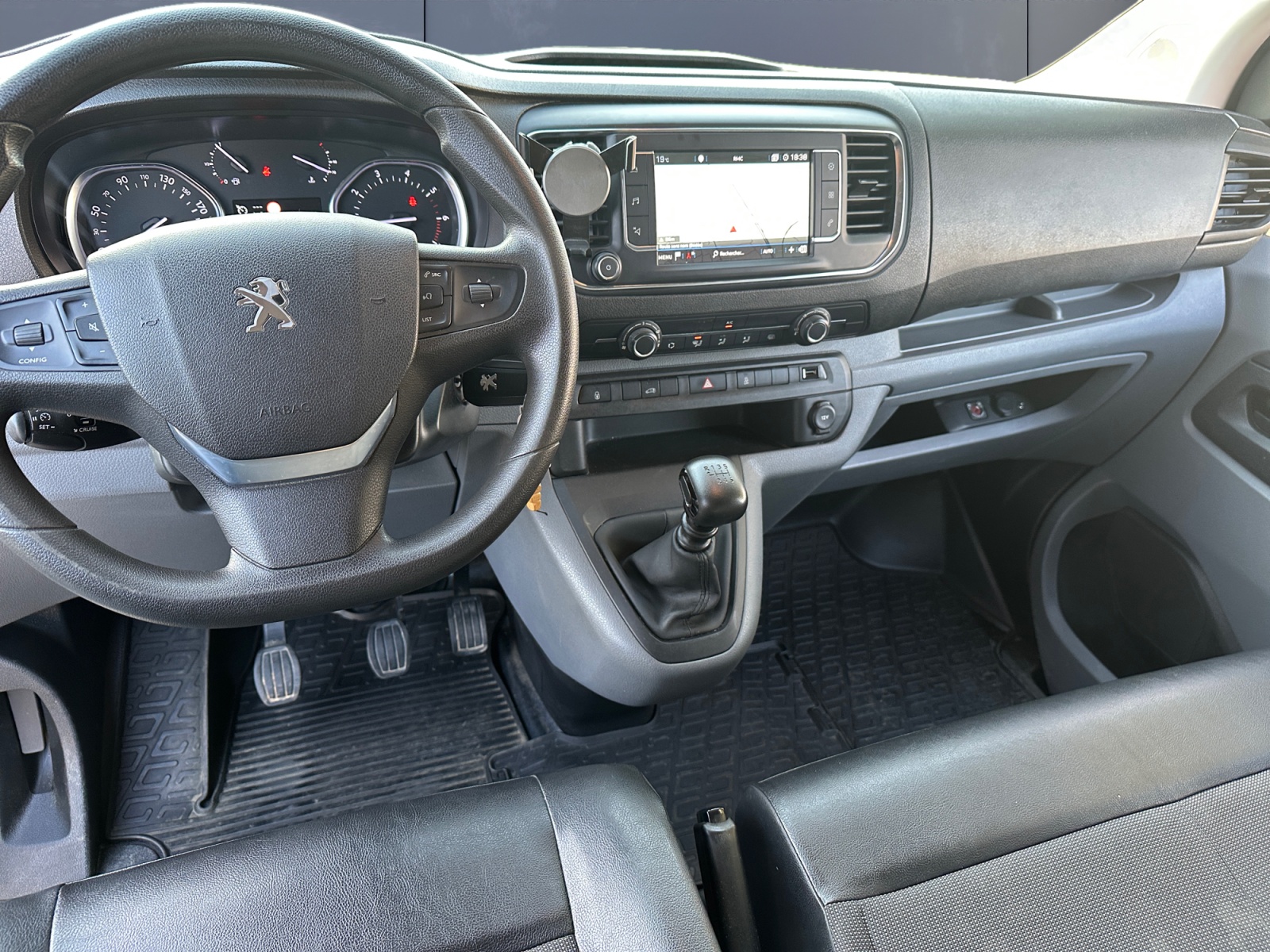 Peugeot Expert Vu 14