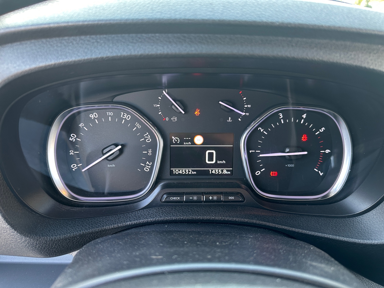 Peugeot Expert Vu 16