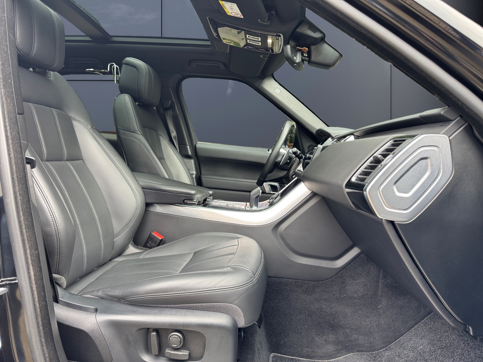 Land Rover Range Rover Sport 13