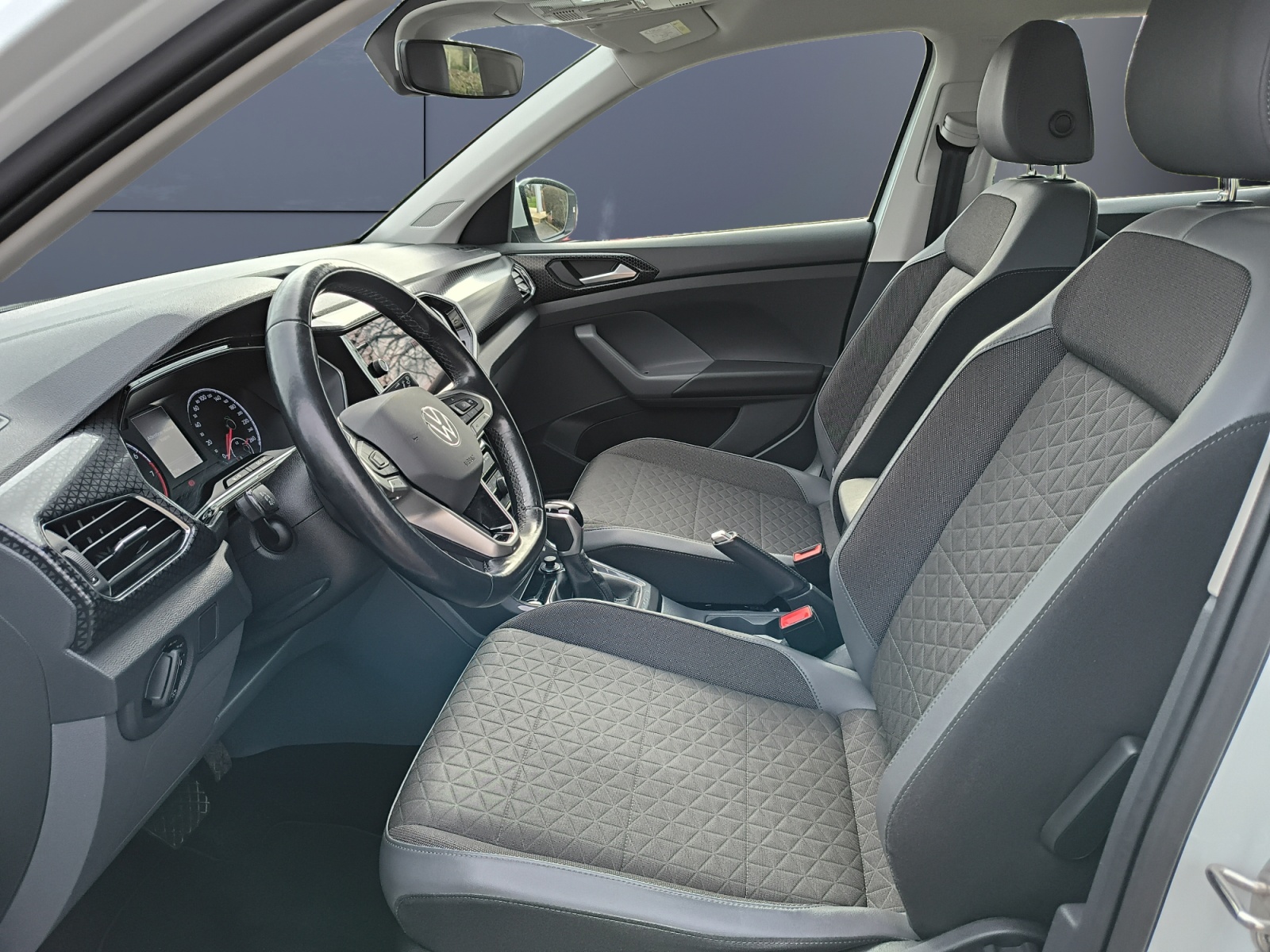 Volkswagen T-Cross 9