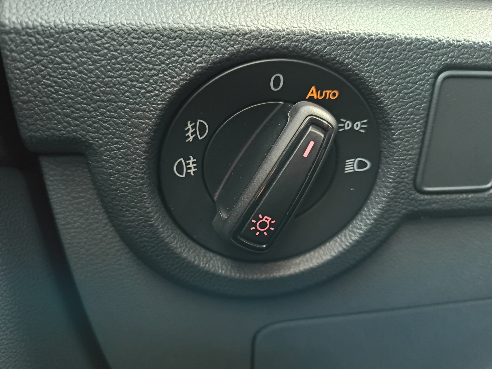 Volkswagen T-Cross 20