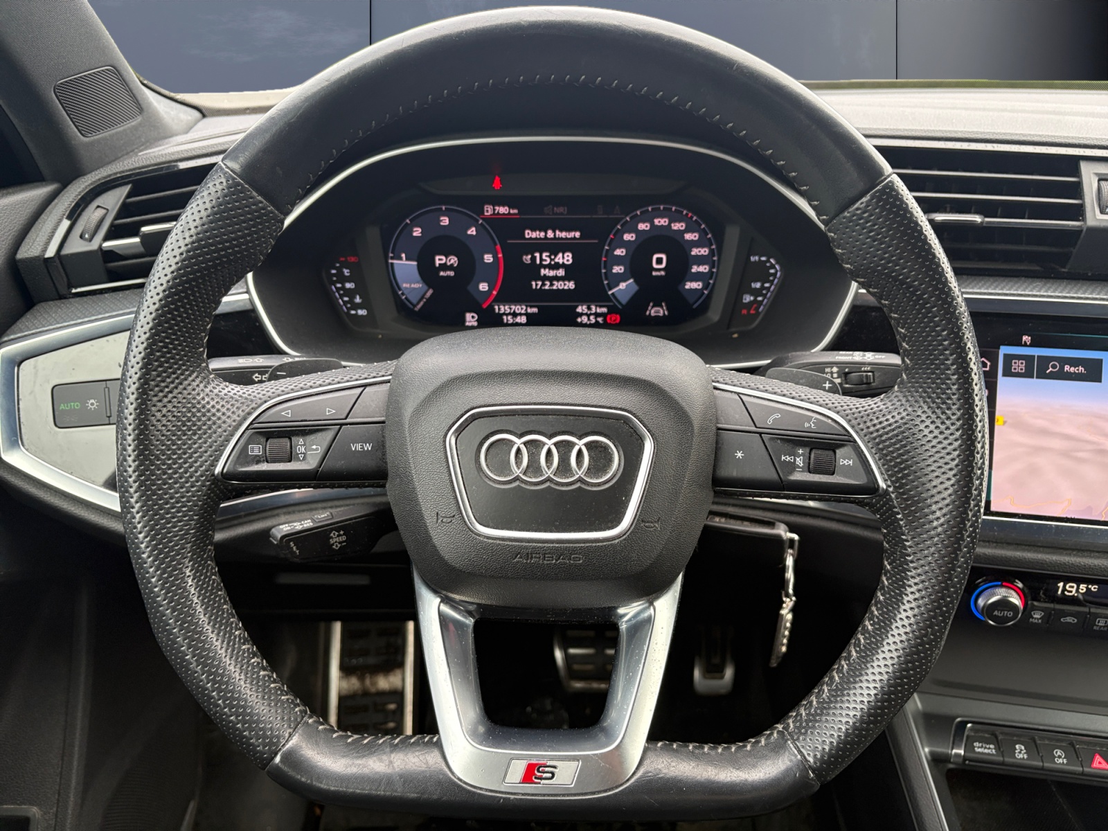 Audi Q3 15