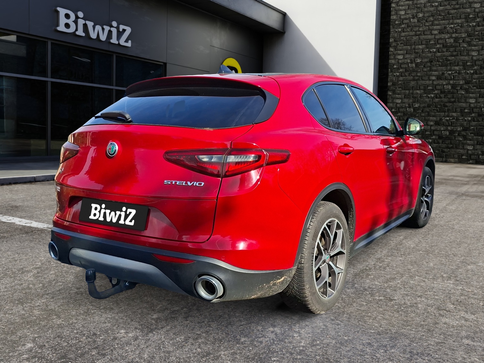 Alfa Romeo Stelvio 4