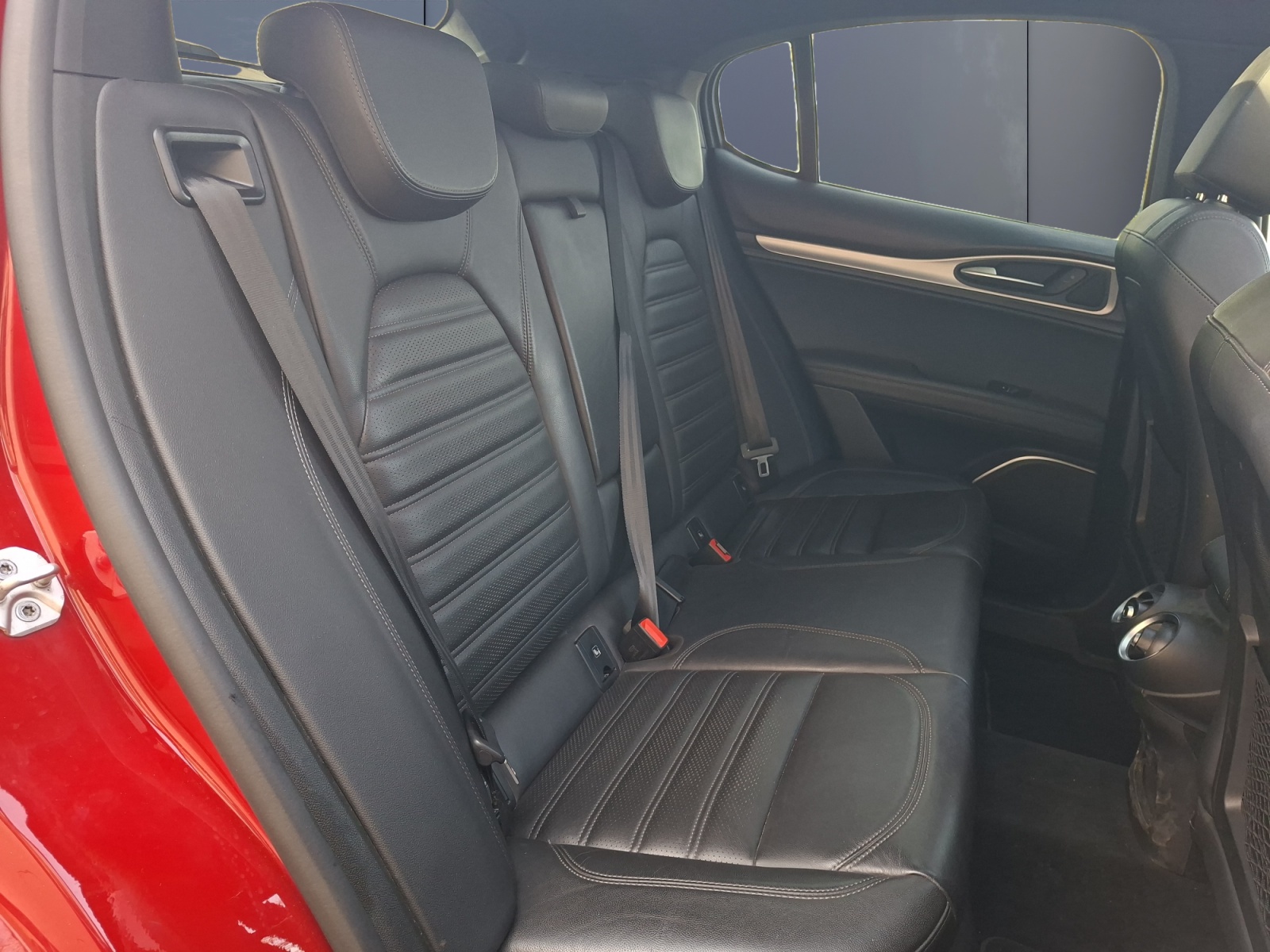 Alfa Romeo Stelvio 11