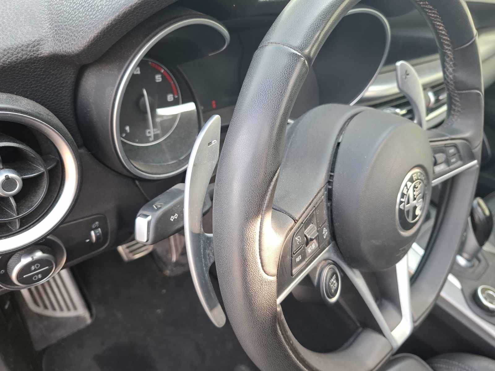 Alfa Romeo Stelvio 20