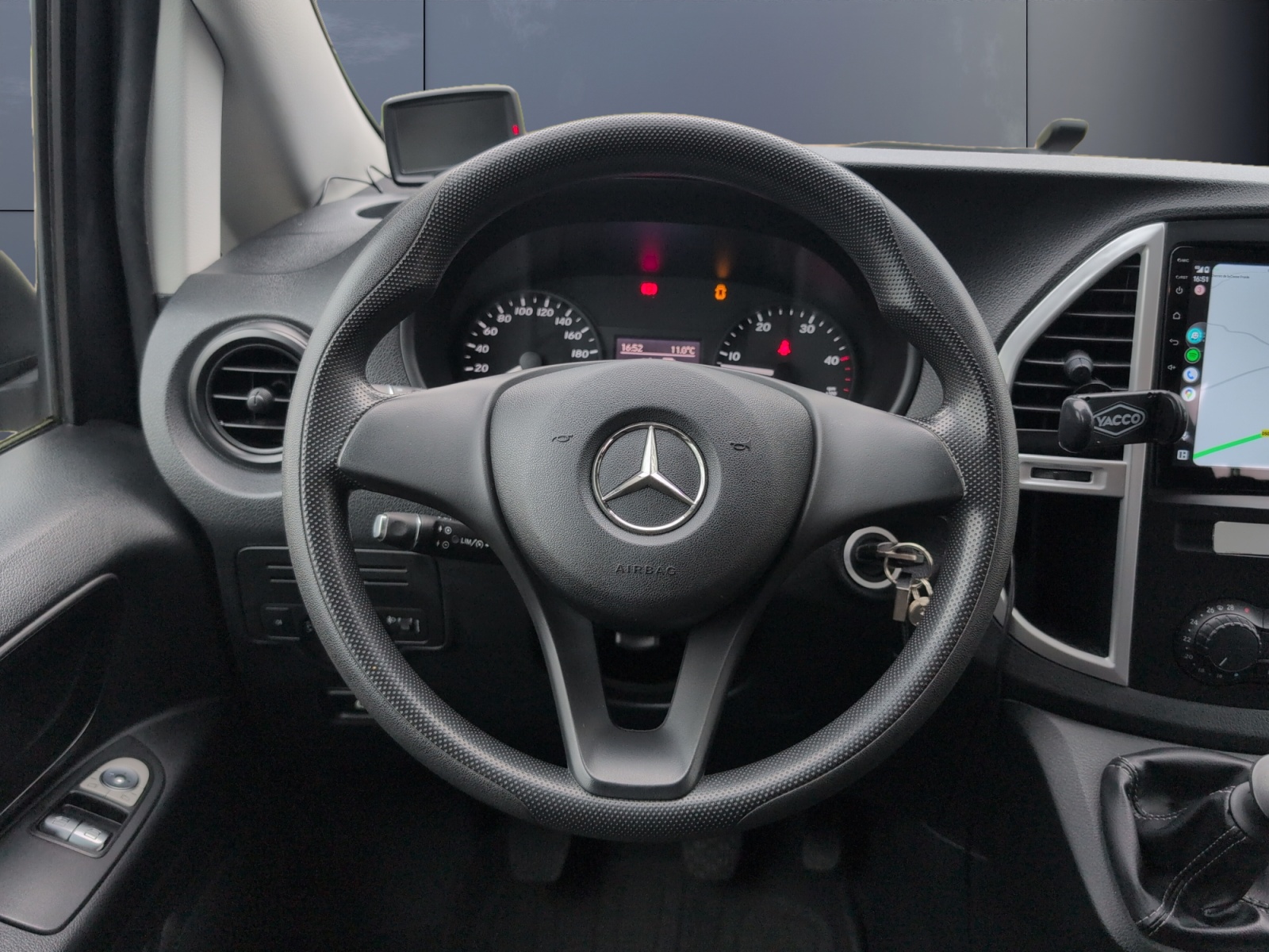 Mercedes-Benz Vito 15