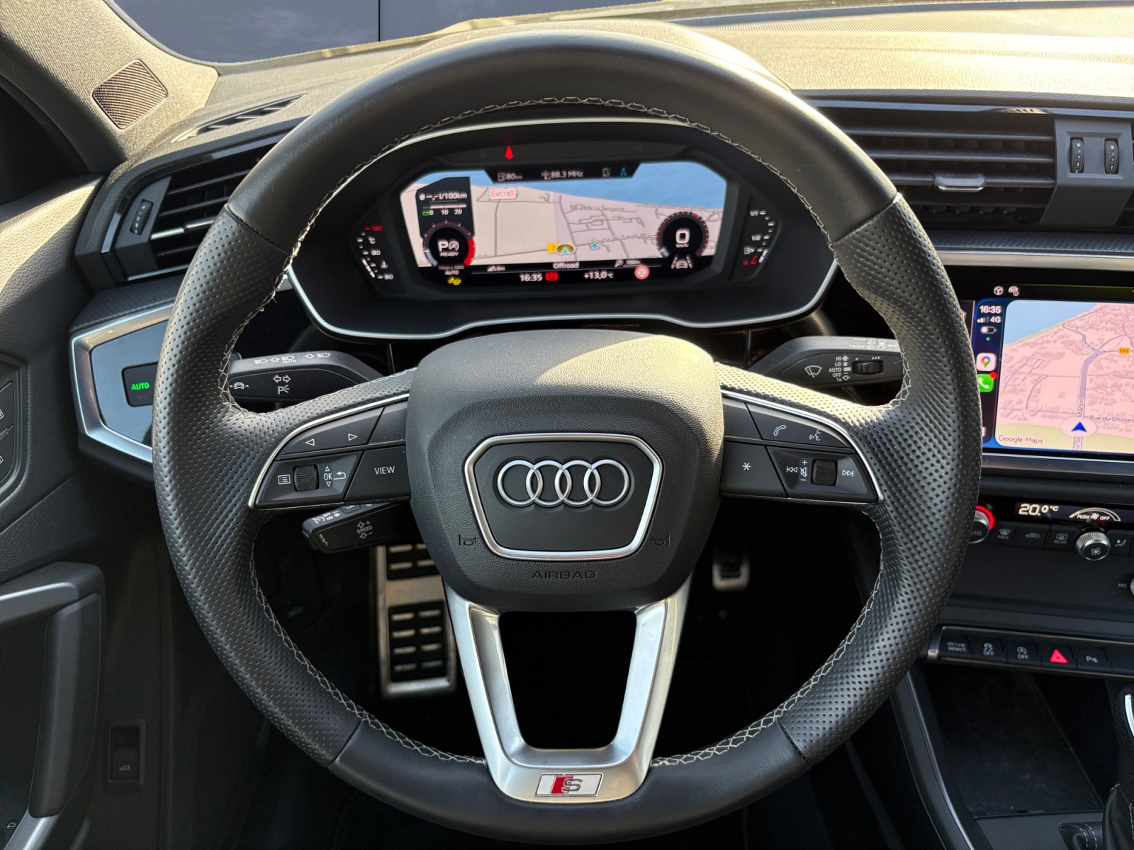 Audi Q3 15