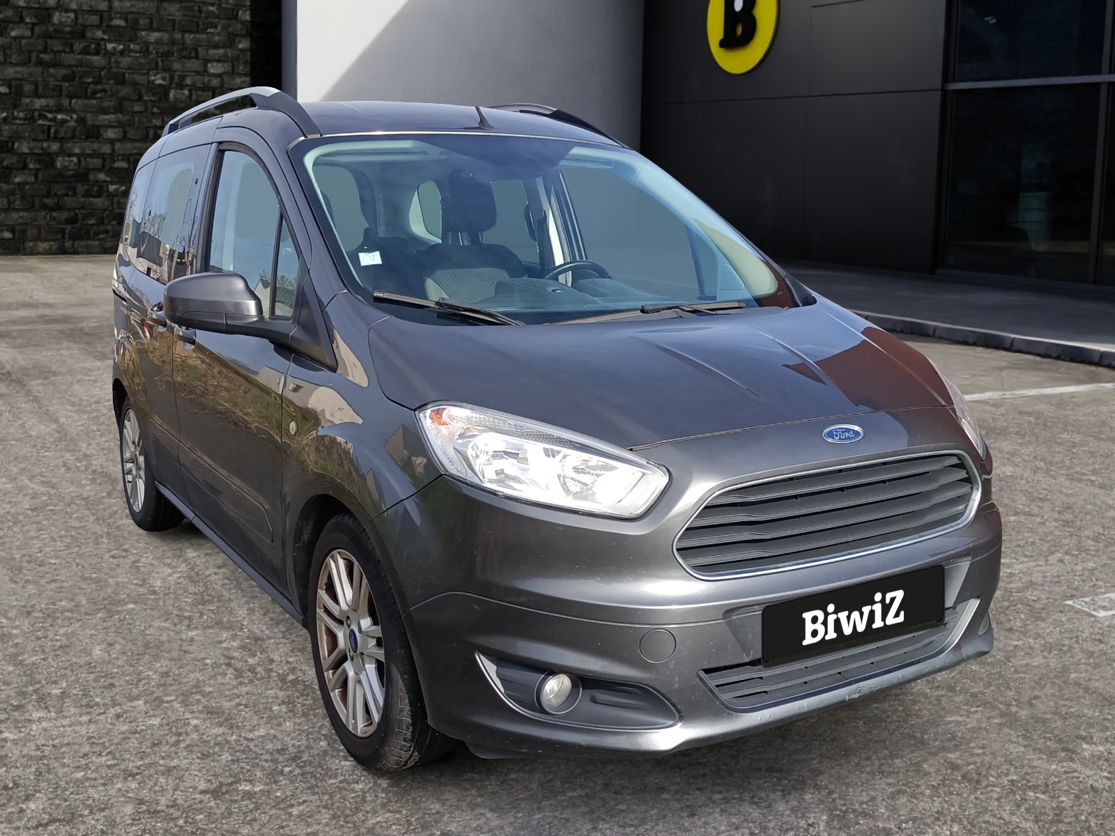 Ford Tourneo Courier 6