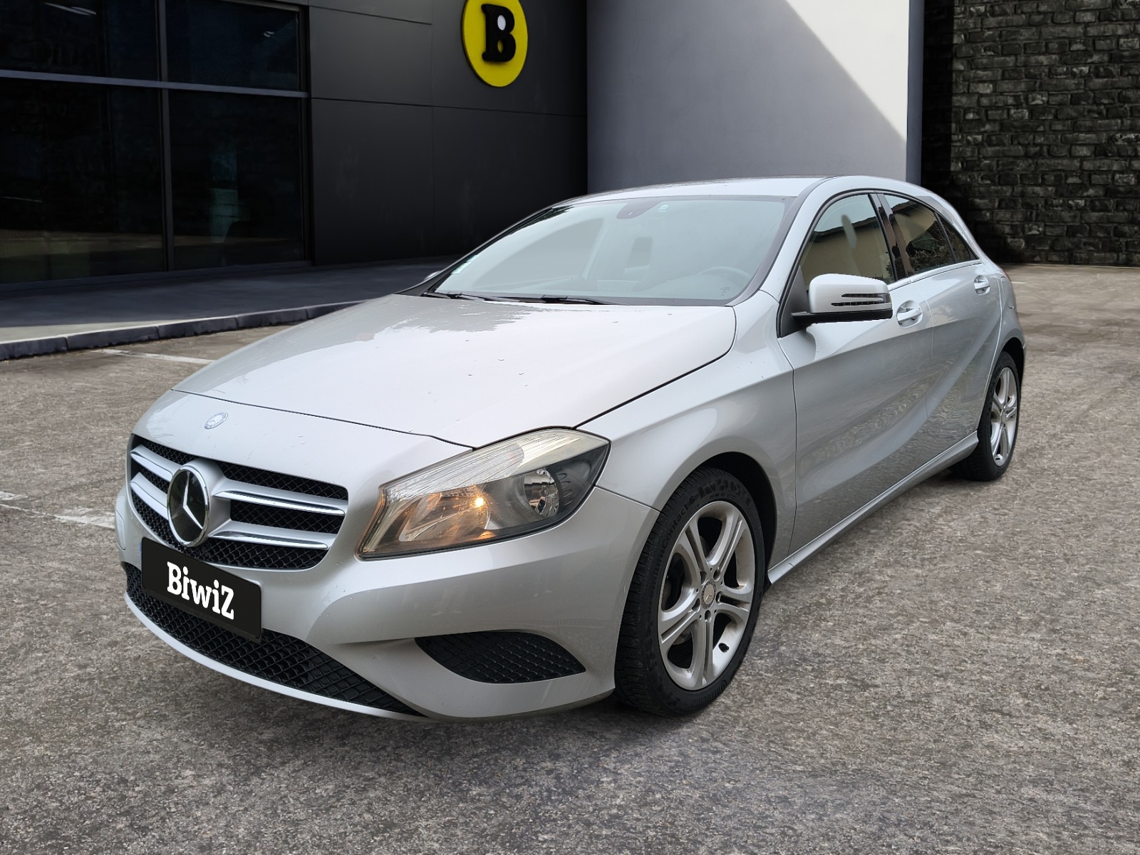Mercedes-Benz Classe A 1.6 180 120 ch BlueEfficiency Sensation