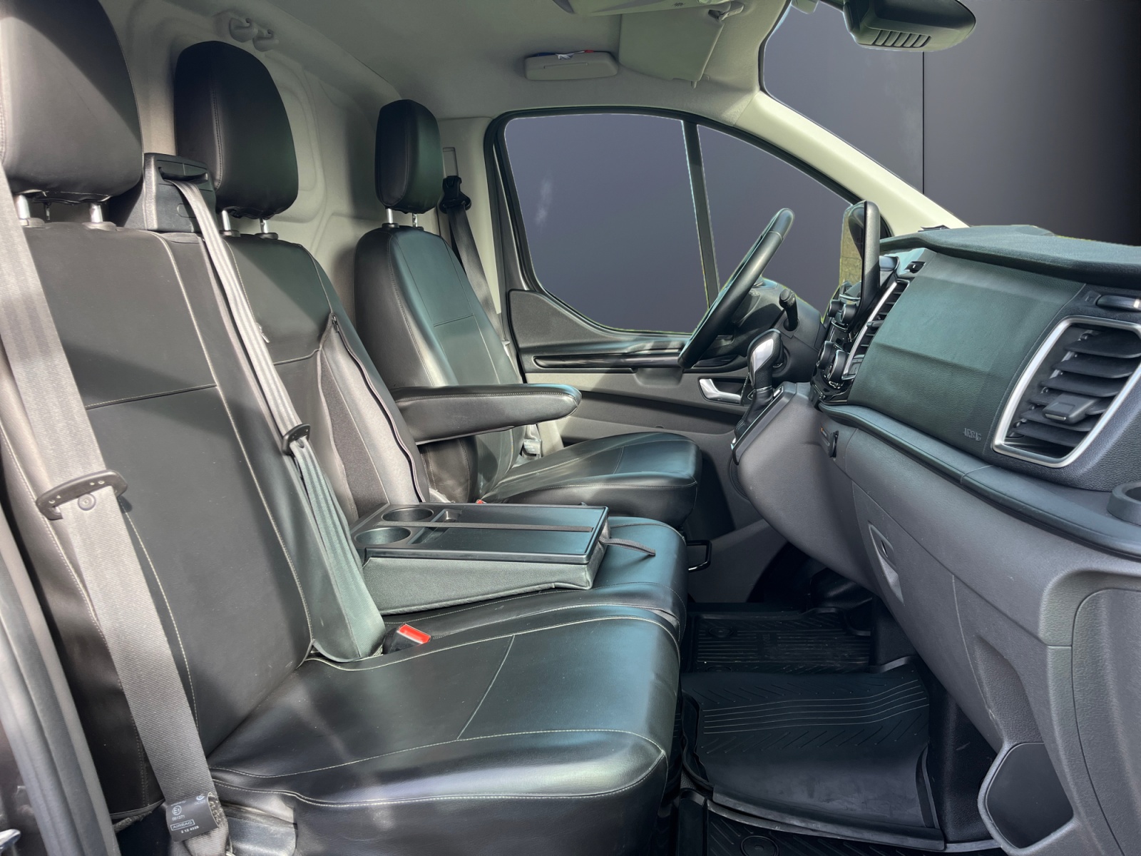 Ford Transit Custom Vu 11