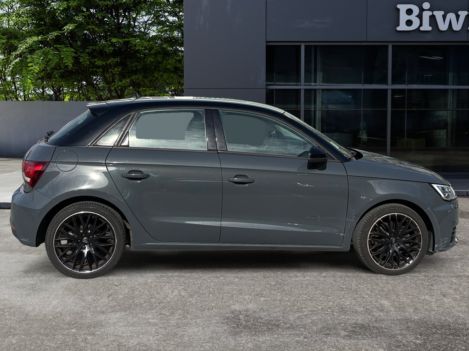 Audi A1 5
