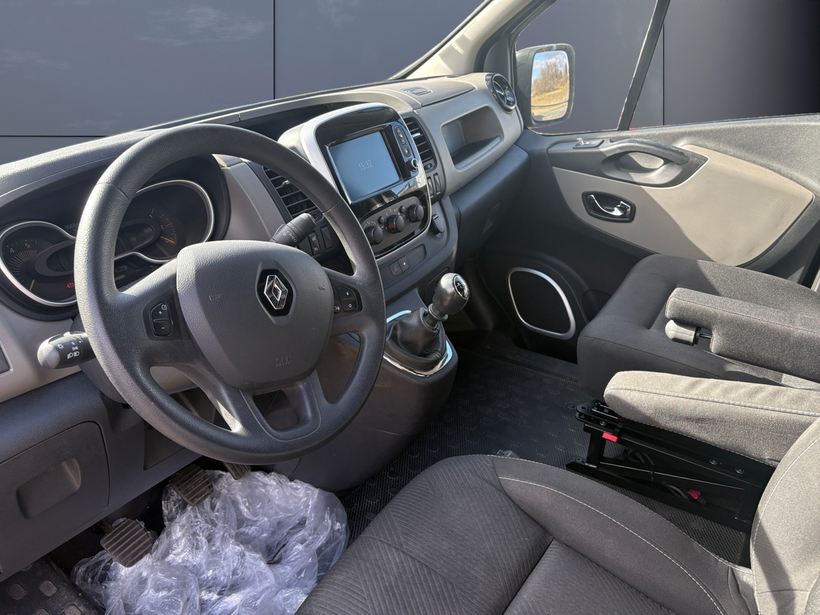 Renault Trafic 8