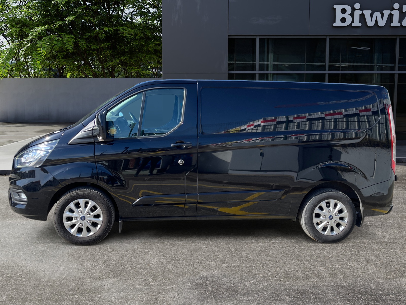 Ford Transit Custom Vu 1