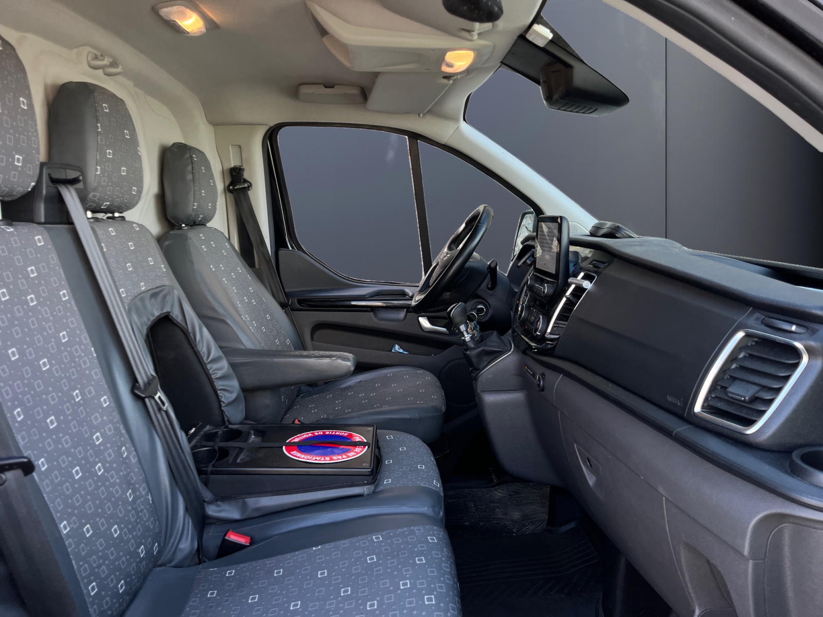 Ford Transit Custom Vu 11