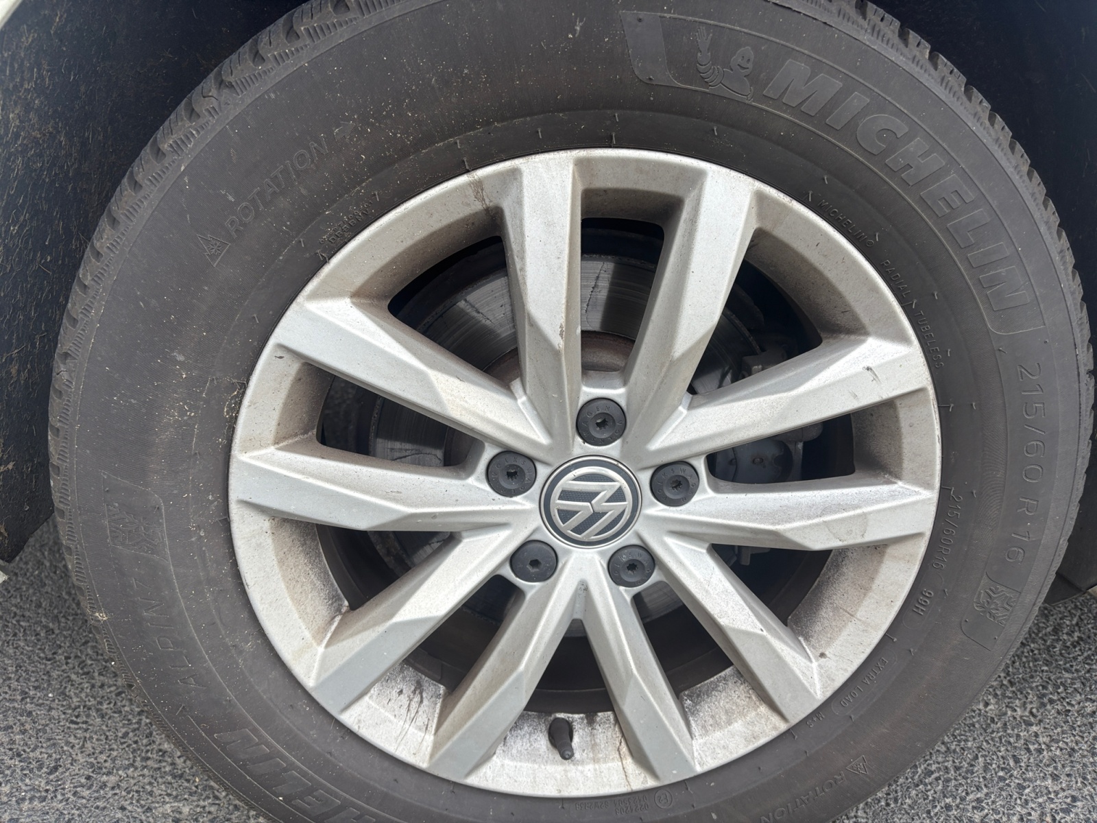 Volkswagen Passat 25