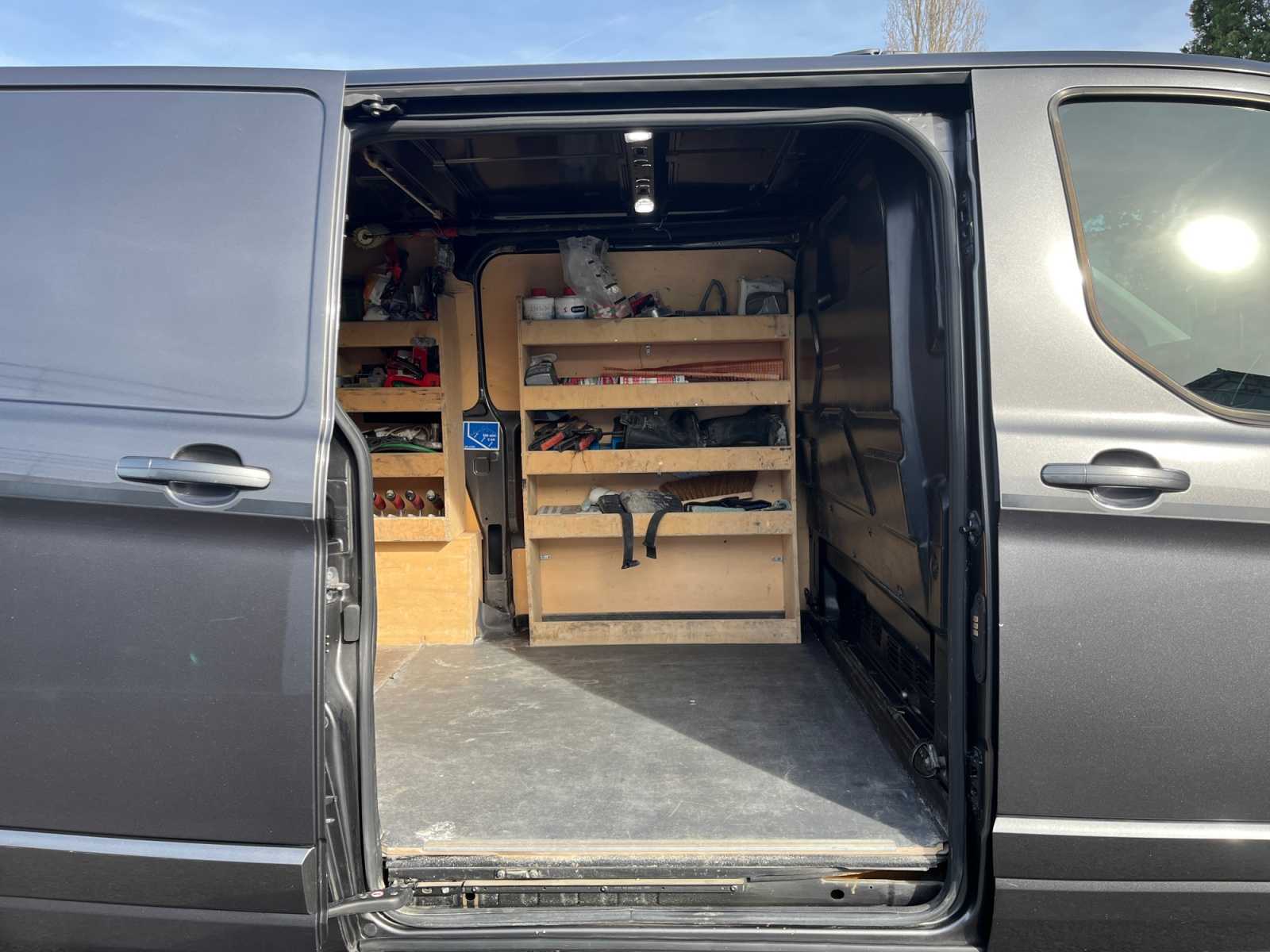 Ford Transit Custom Vu 15