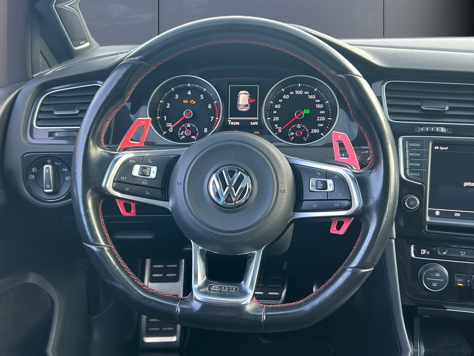 Volkswagen Golf 15