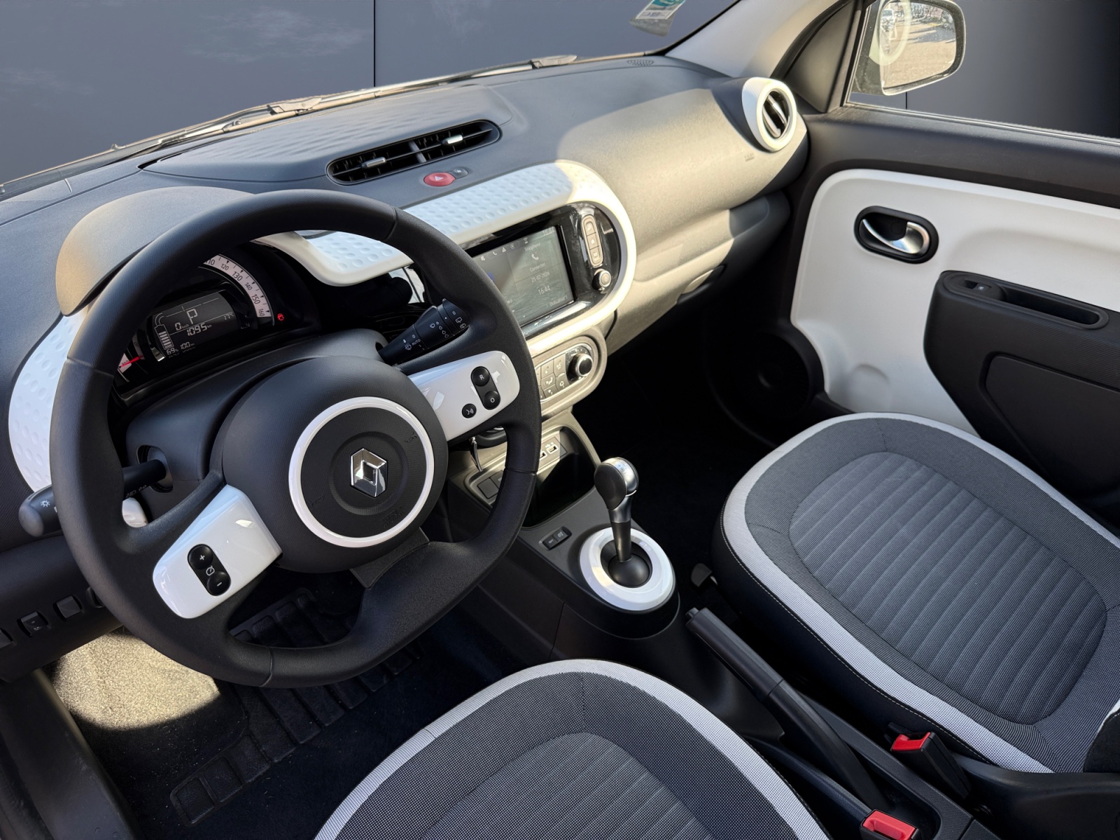Renault Twingo Electric 8